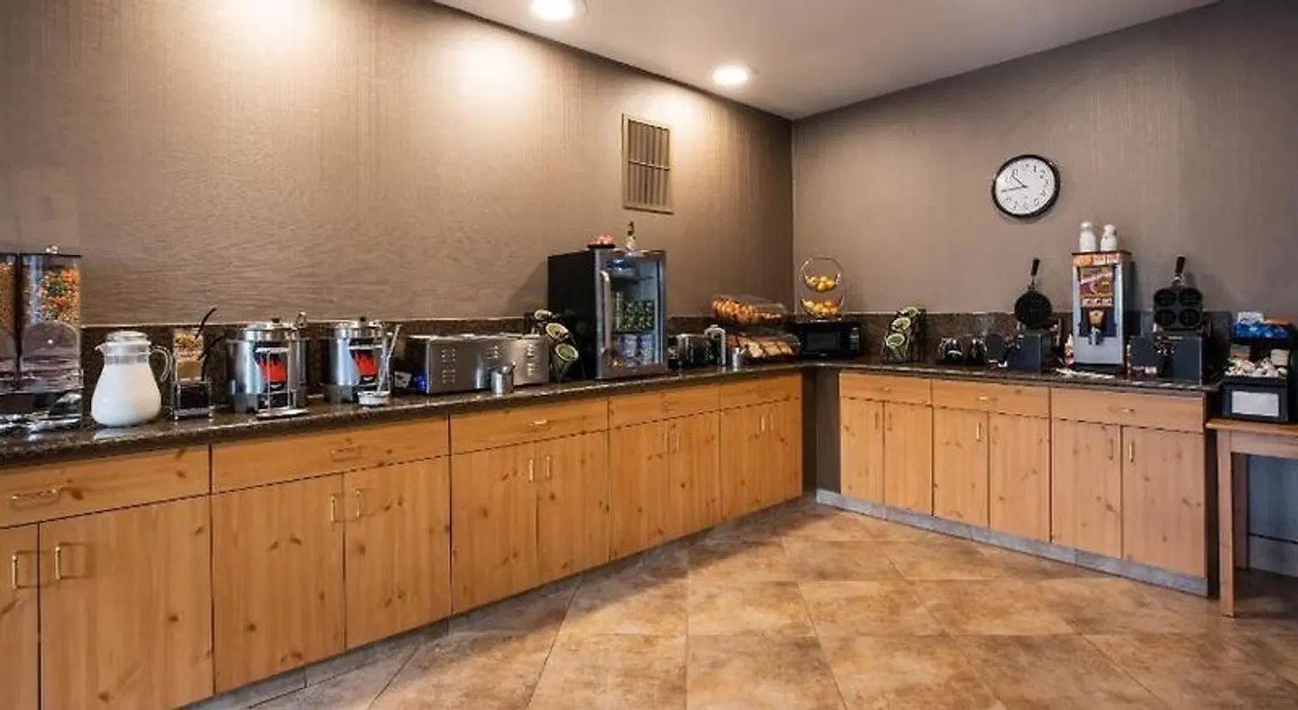 La Quinta Inn & Suites Eugene LOUNGE_LOBBY