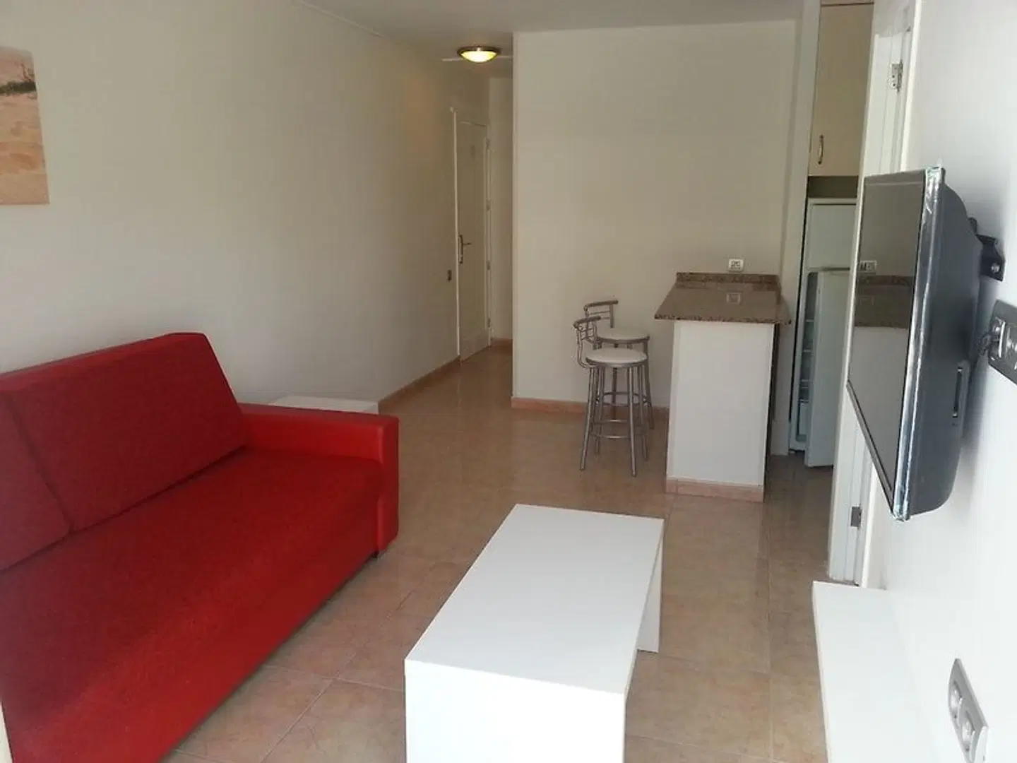 eó Las Rosas ROOM_EXAMPLE