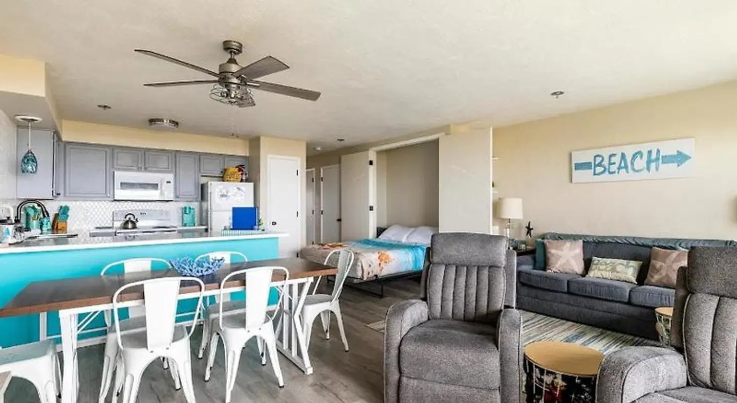 Seaside Beach Club Condo's Bar