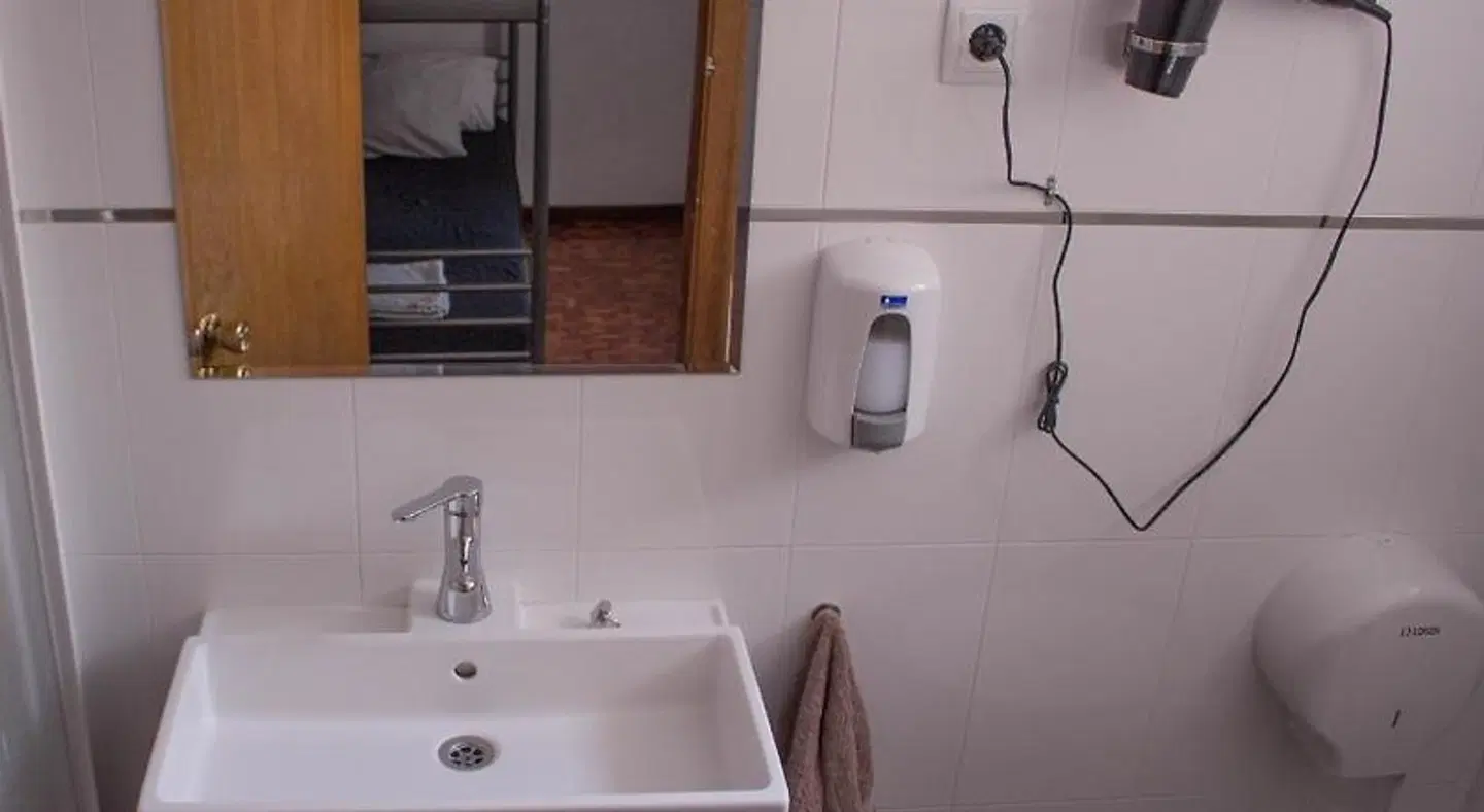 Hostel One Madrid Badezimmer