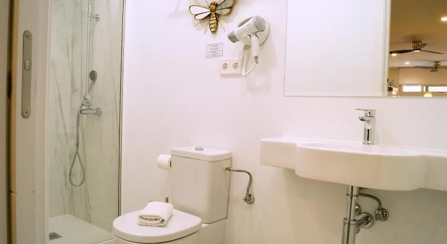 Chueca - Room Apartments Badezimmer