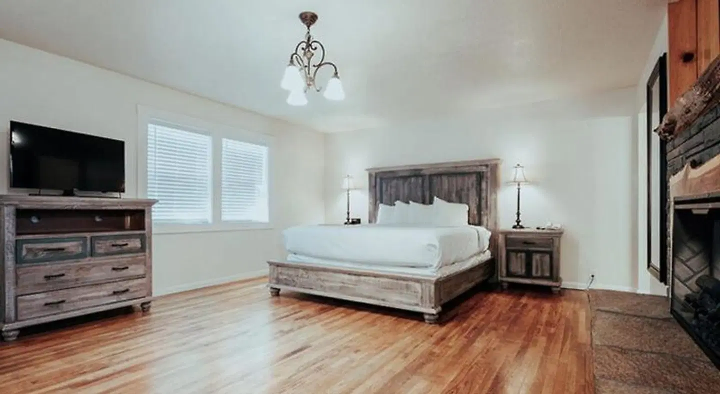 Bryce Canyon Pines ROOM_EXAMPLE