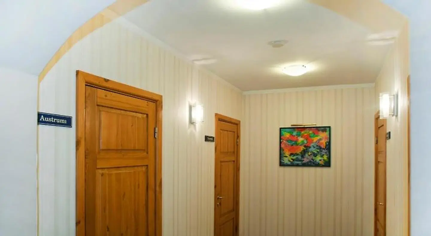 Demians LOUNGE_LOBBY