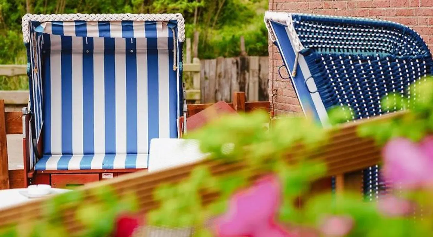 Das Miramar OUTDOOR_POOL