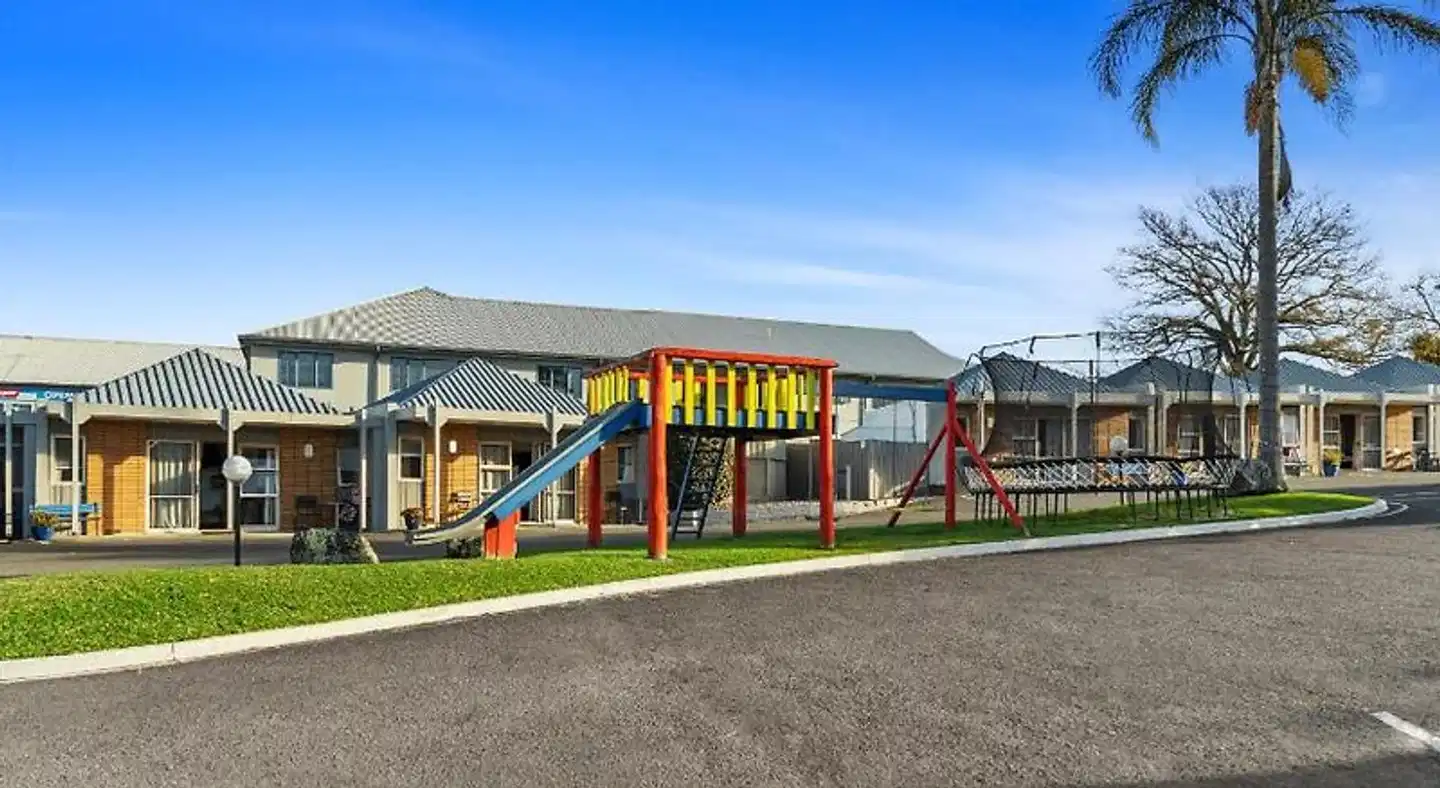 Cameron Thermal Motel Aussenansicht