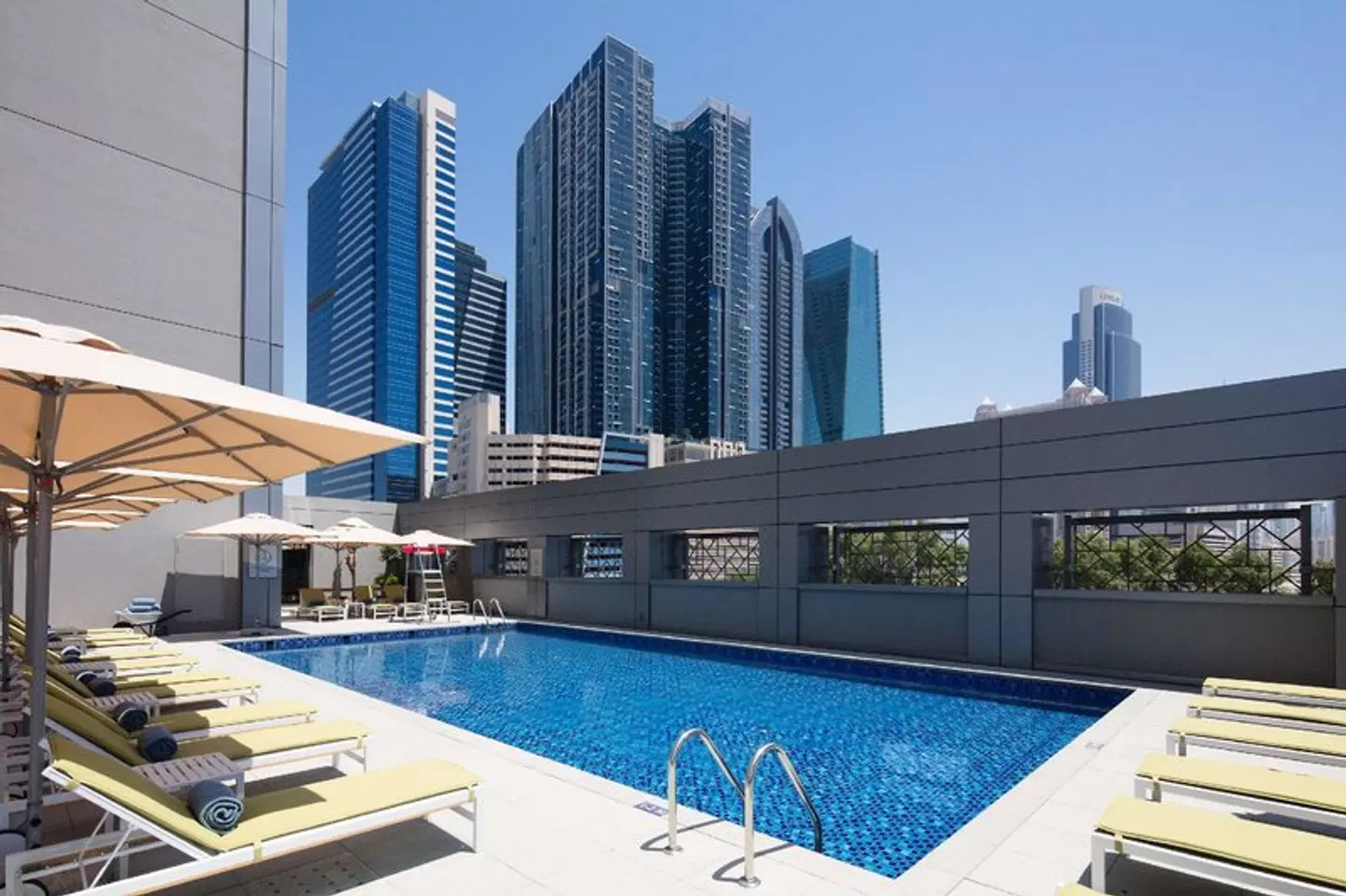 Rove Trade Centre OUTDOOR_POOL