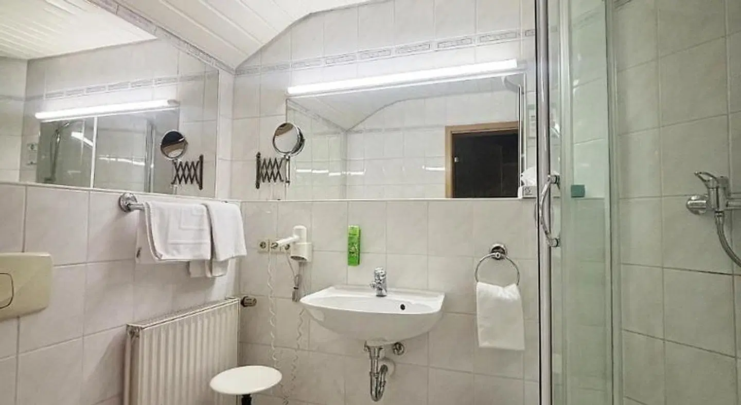 Zum Wasserfall Badezimmer