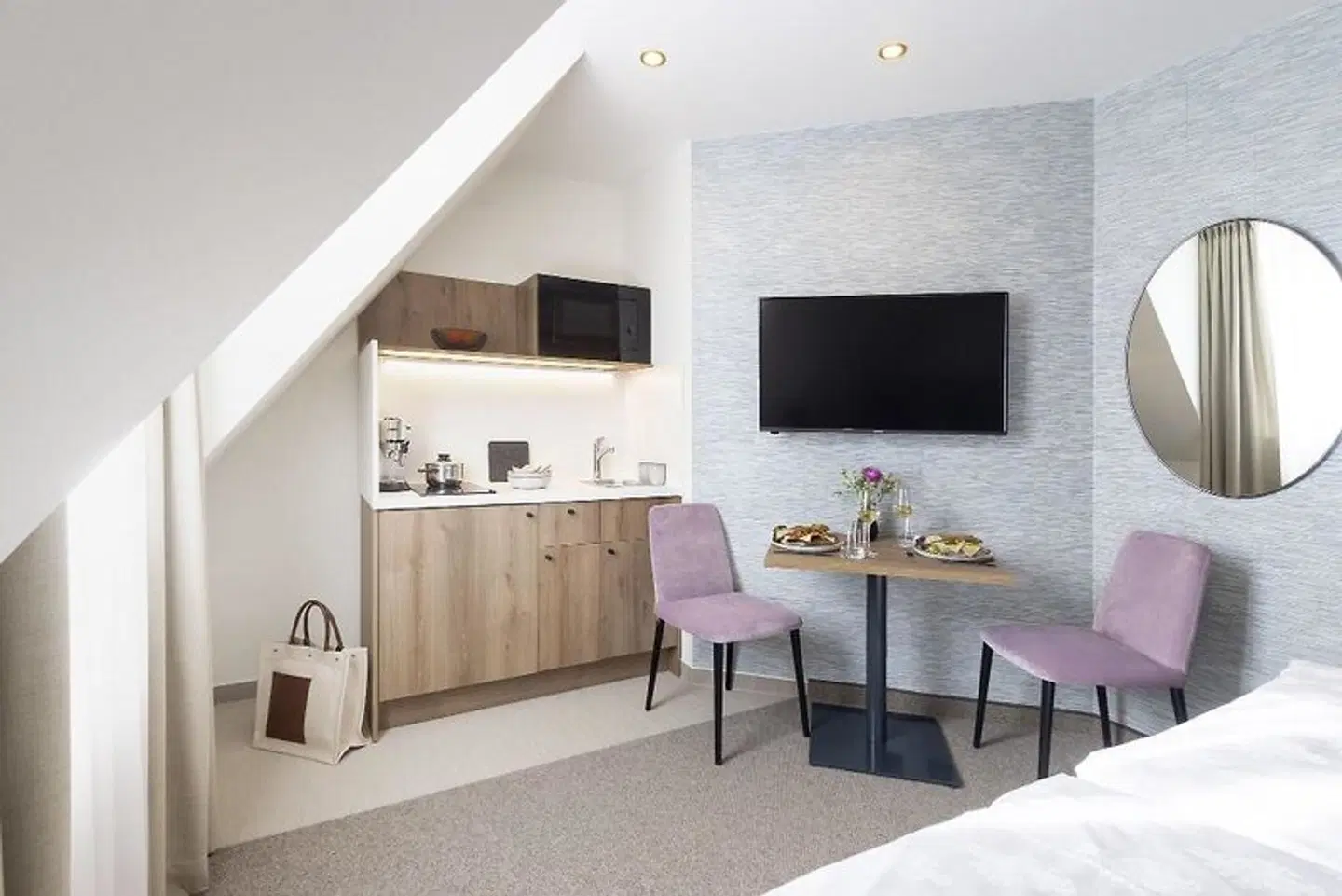 maakt Hotel & Apartments ROOM_EXAMPLE