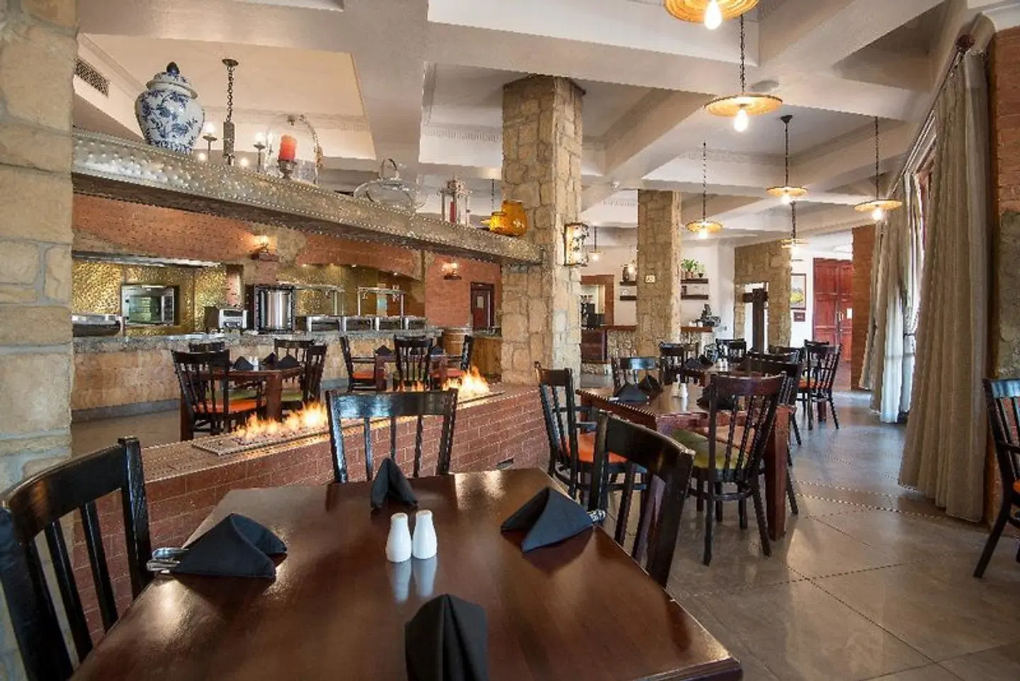 The Centurion Lake Hotel Bar