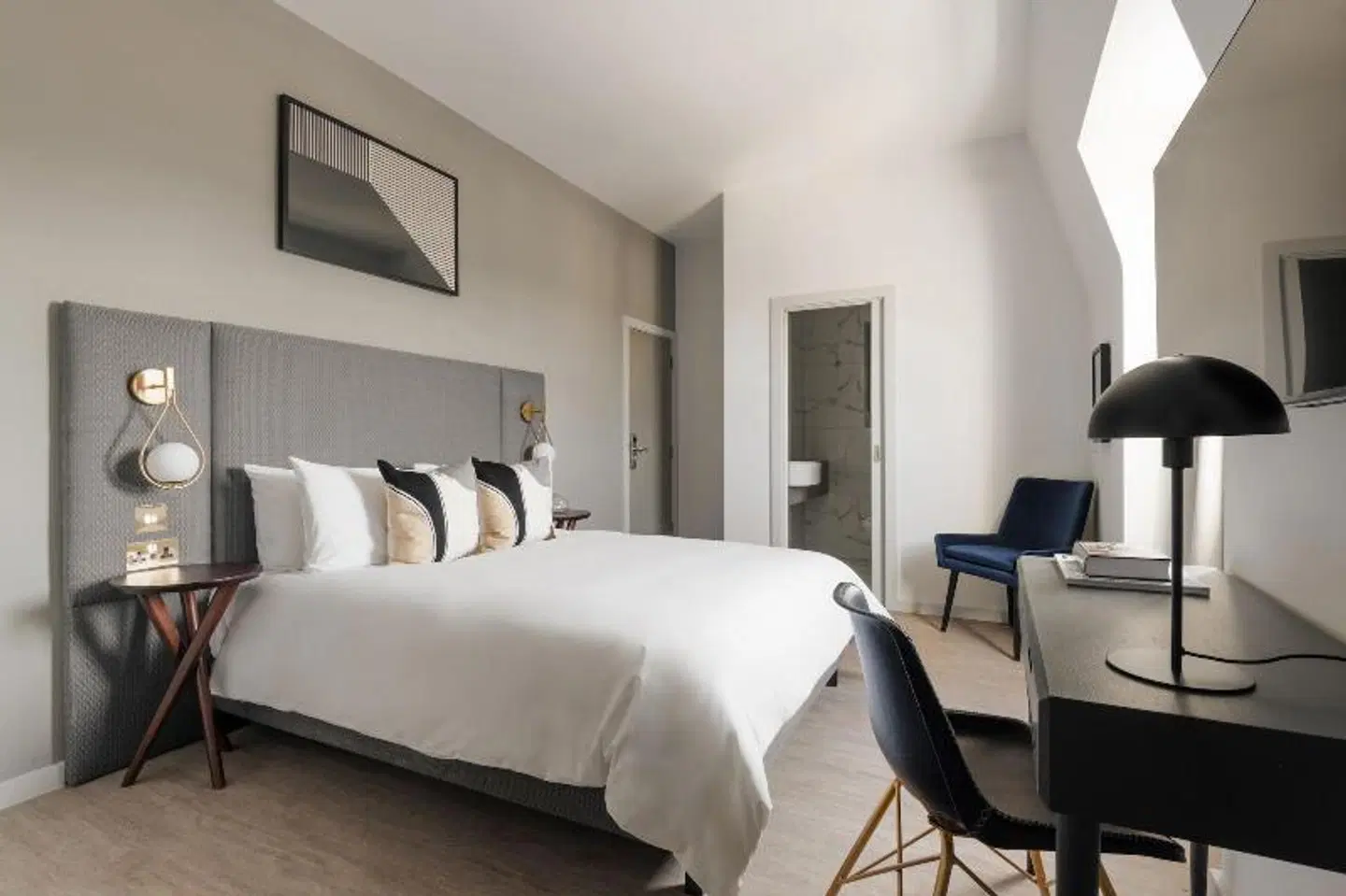 Hotel Henry VIII ROOM_EXAMPLE