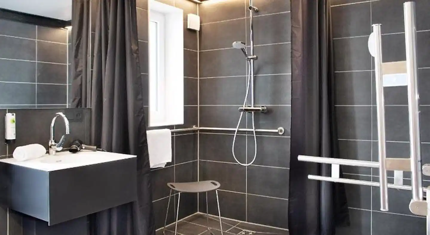 NHI Hotel by WMM Hotels Badezimmer
