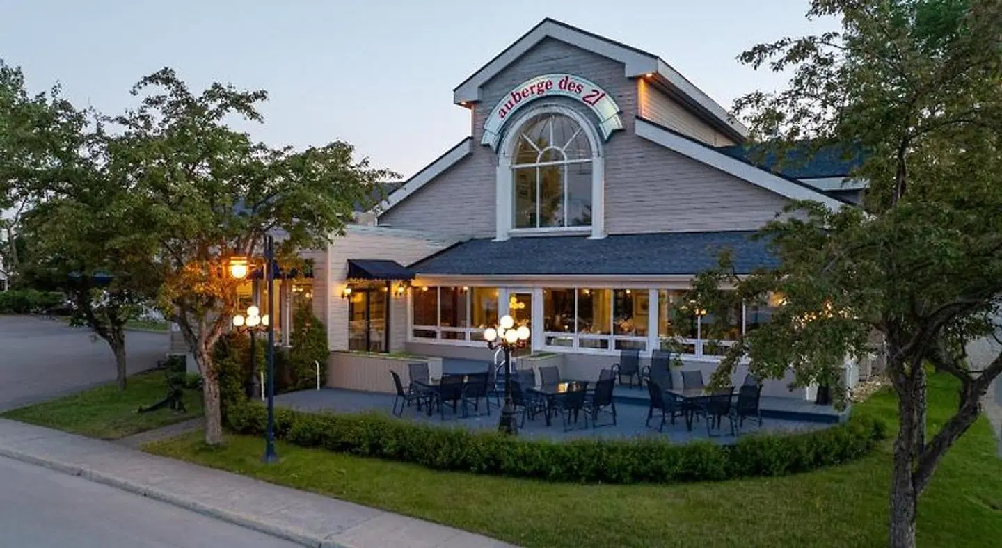 Auberge des 21 EXTERIOR