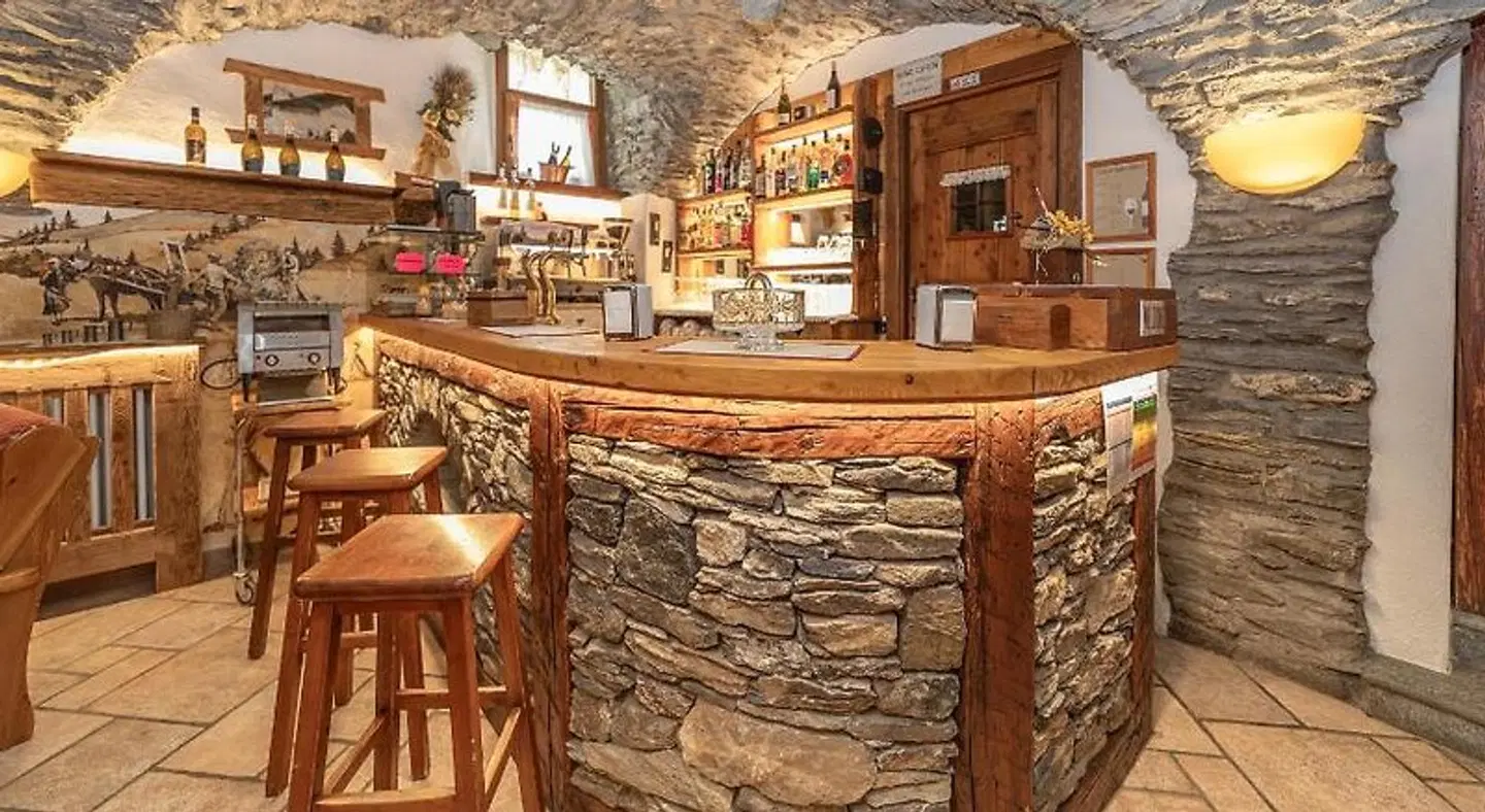 Chalet Chez Nous Bar