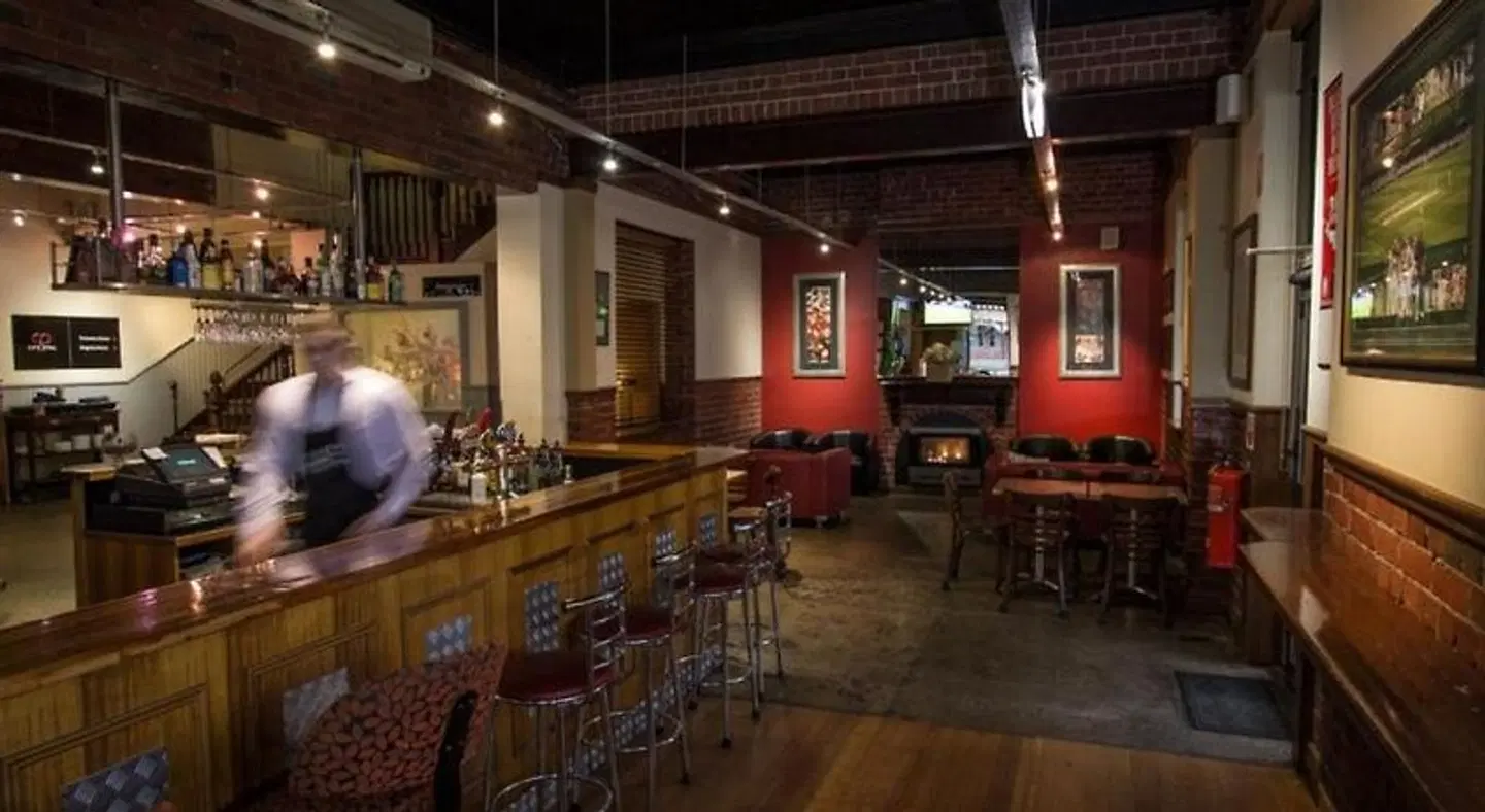 Ballarat Lake Inn Bar