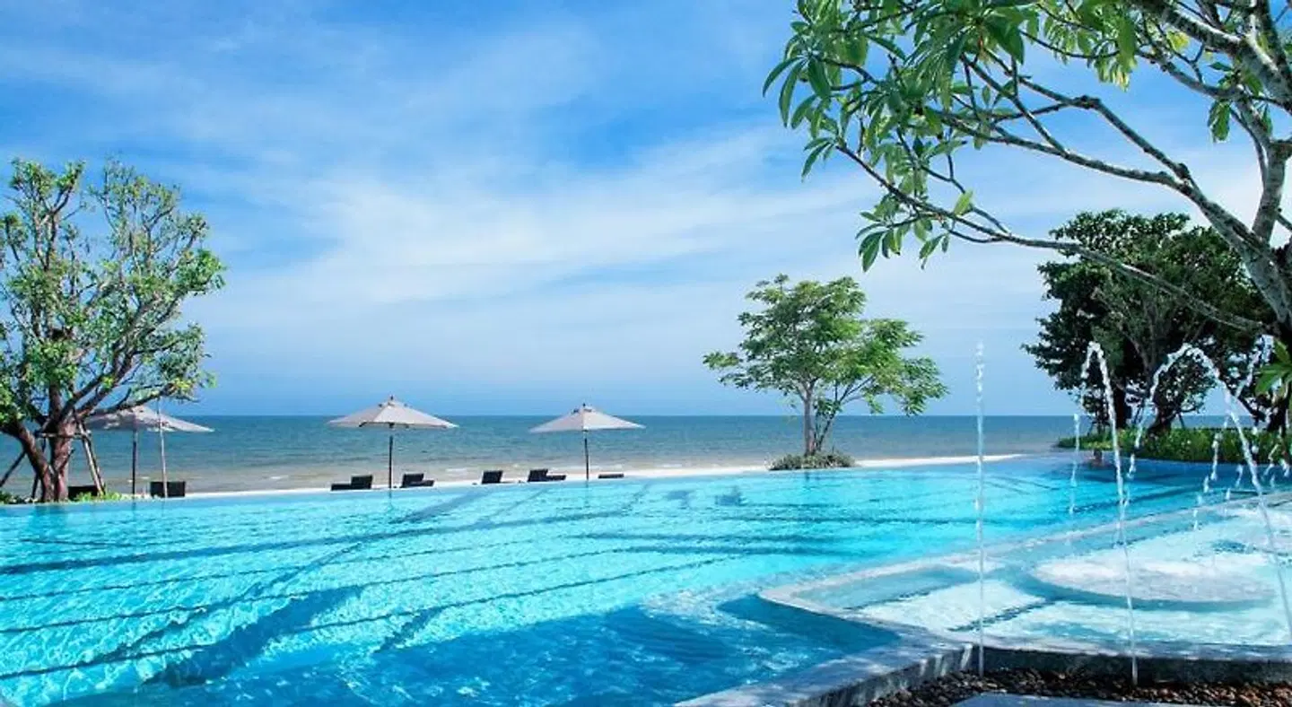 Baba Beach Club Hua Hin by Sri OUTDOOR_POOL