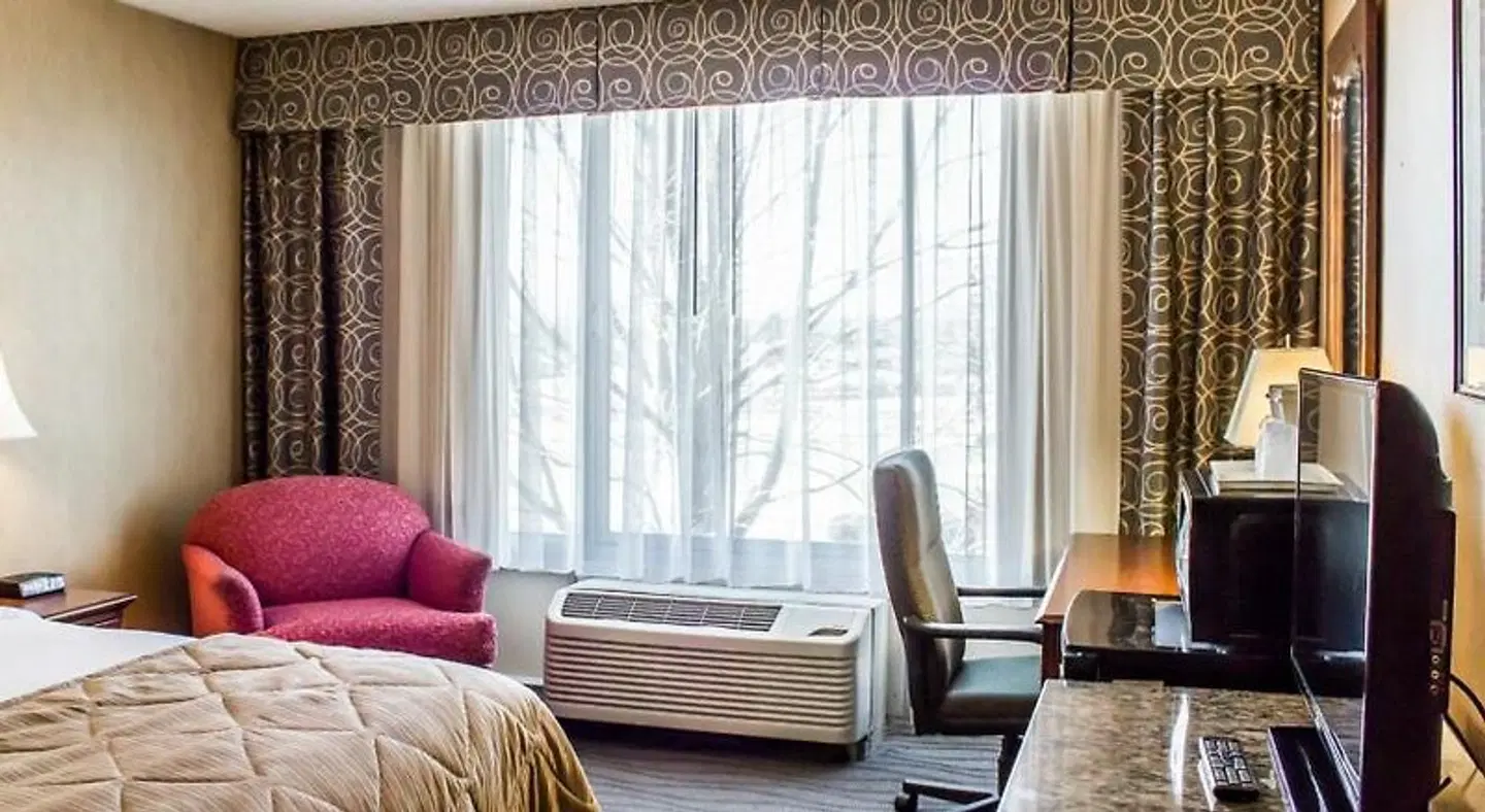 Wyndham Garden Greensboro HEALTH_BEAUTY