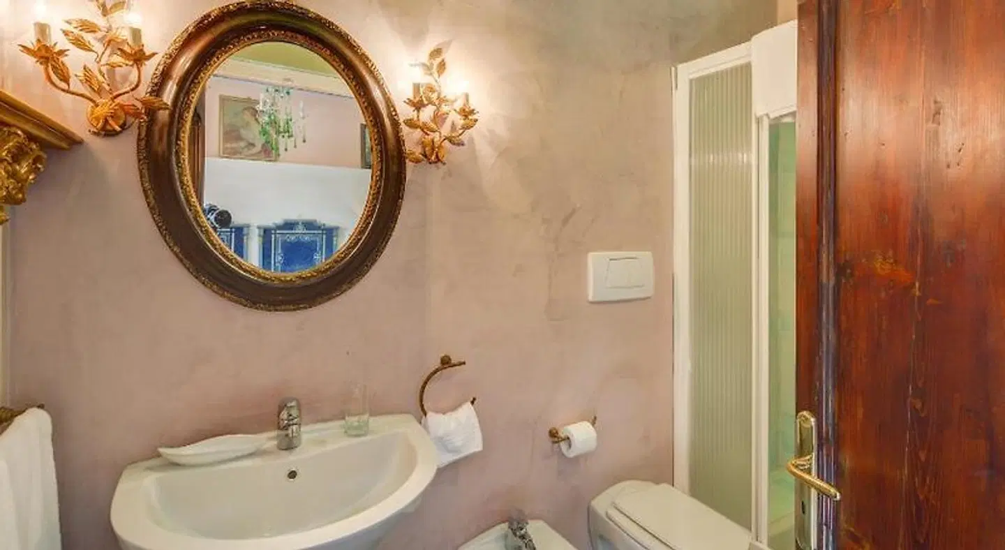 Villa La Favorita Badezimmer