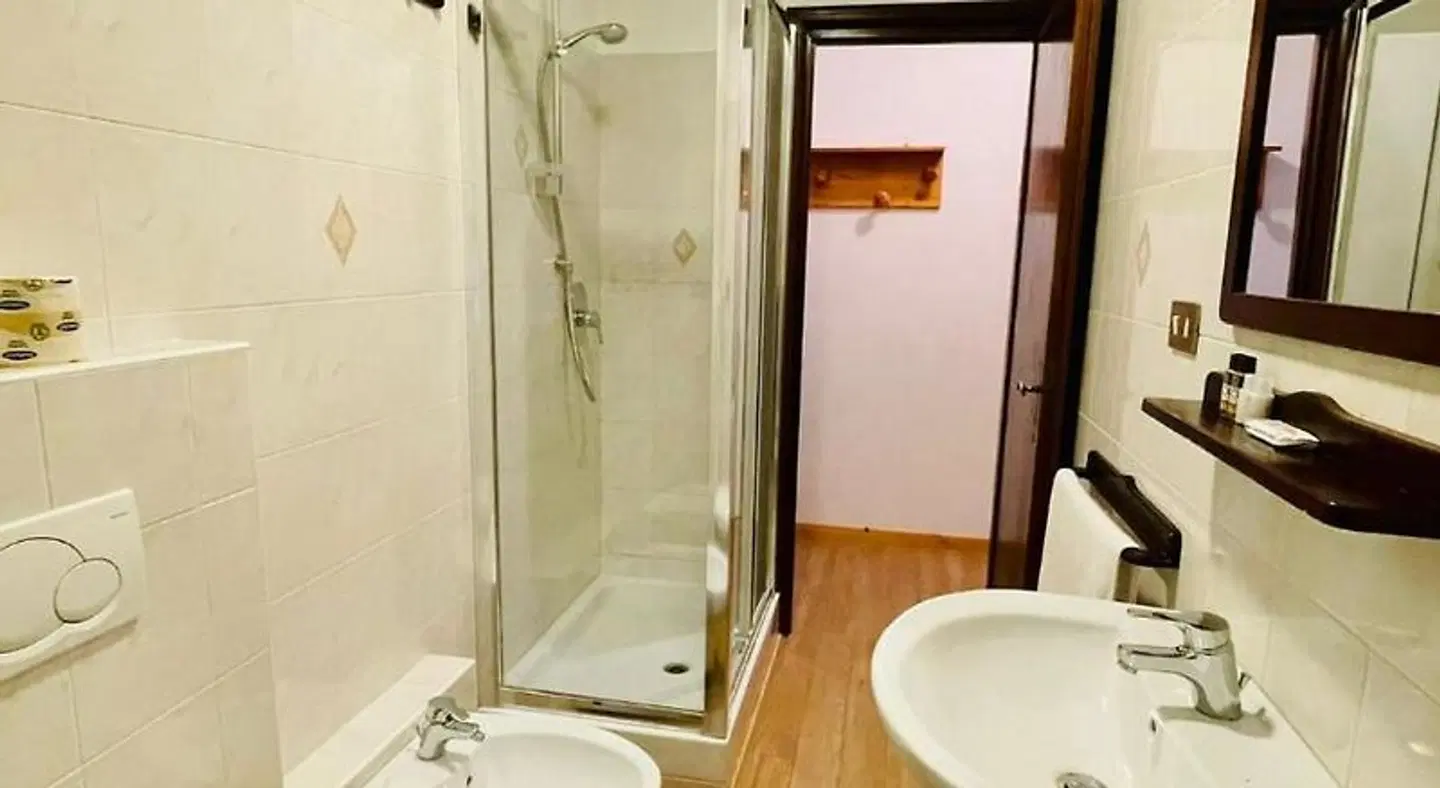 Case Vacanza Perron Badezimmer
