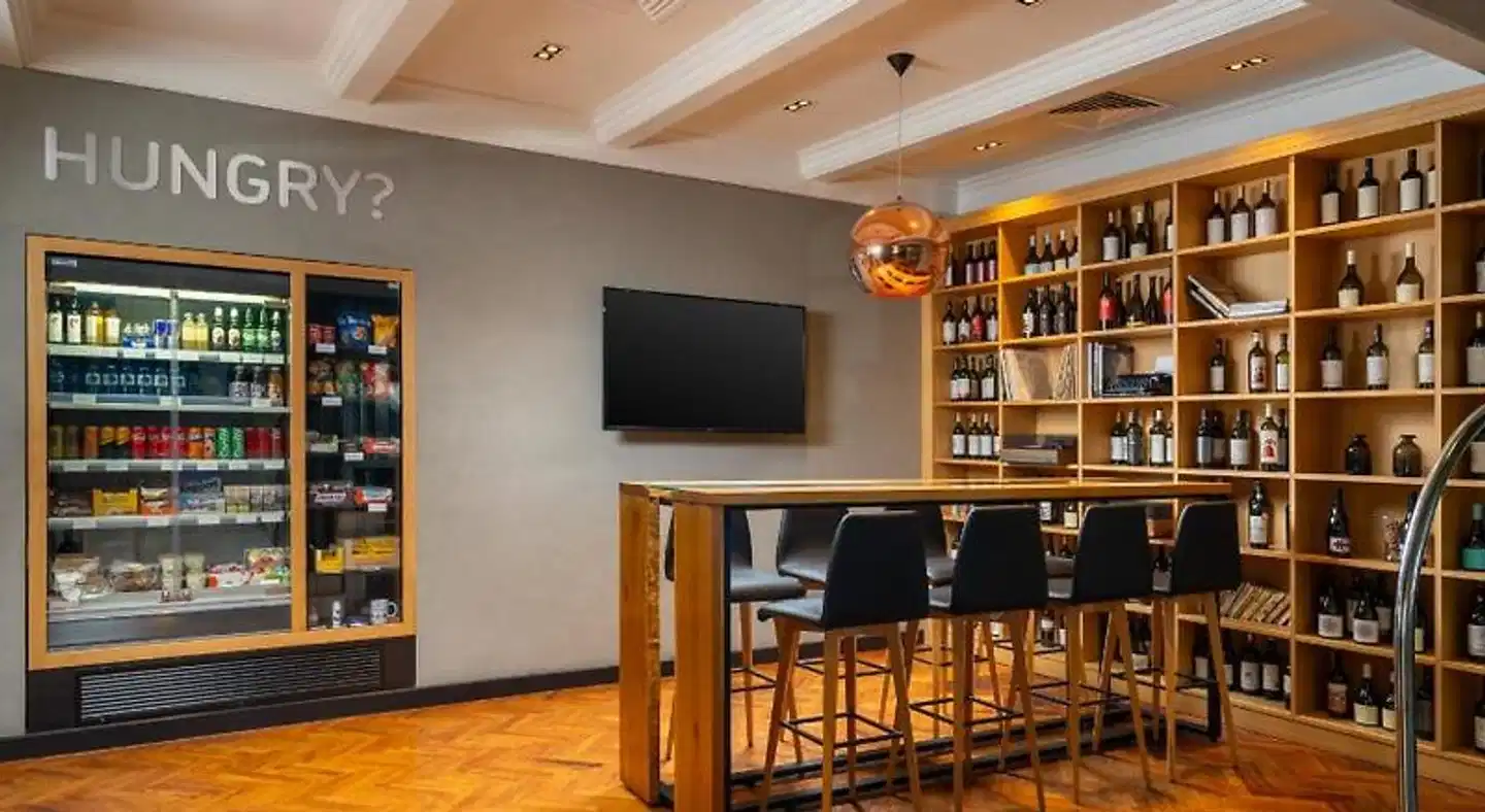 Park Inn by Radisson Bucharest Hotel & Residence Bar