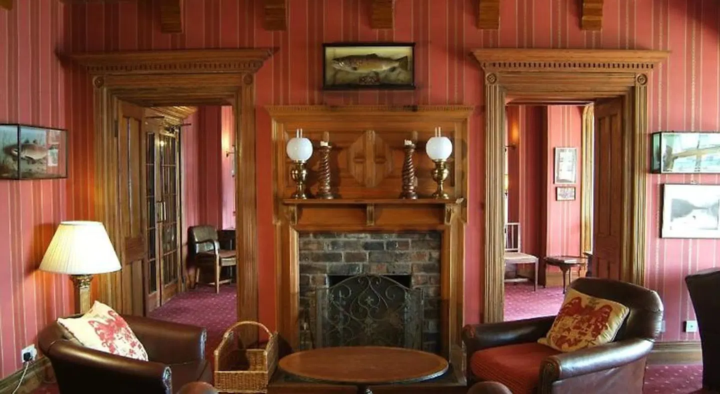 Lake Vyrnwy Hotel & Spa Bar