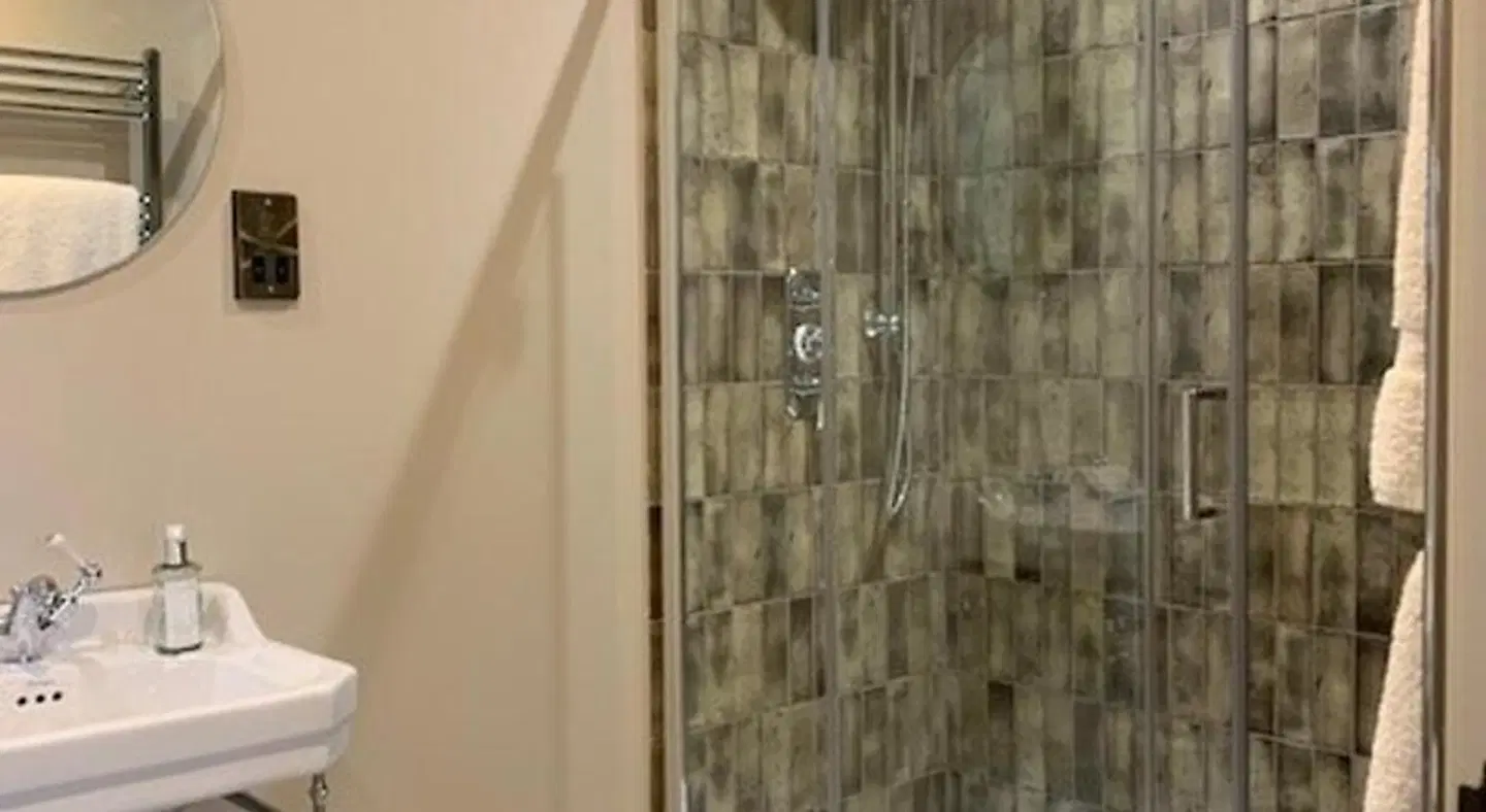Stonehouse Court Badezimmer