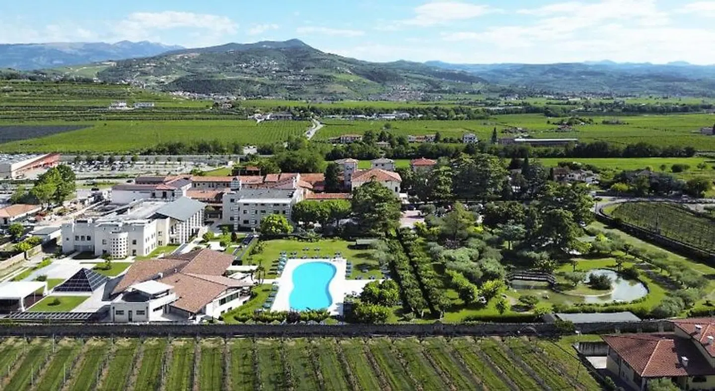 Villa Quaranta Park Wellness Hotel & SPA EXTERIOR