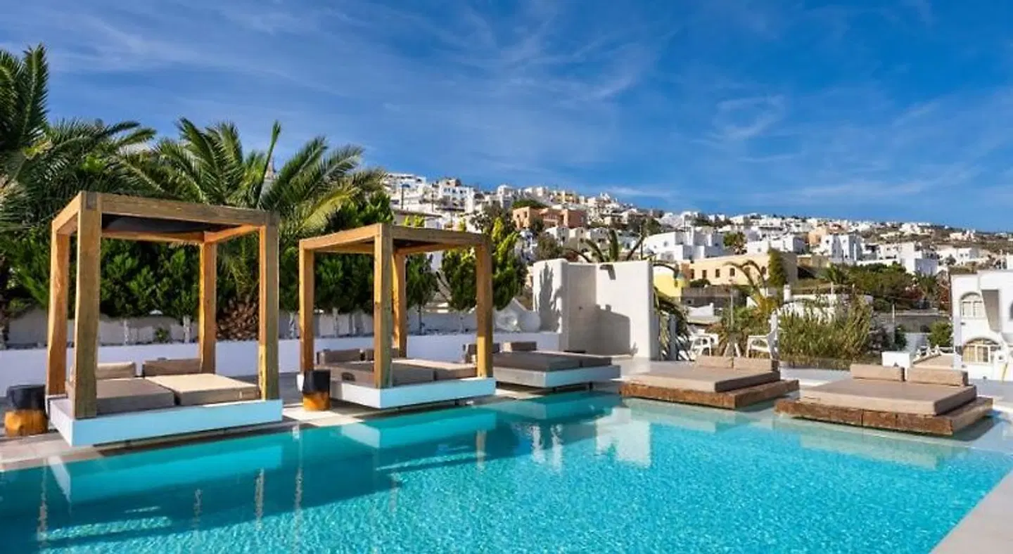 Callia Retreat Suites OUTDOOR_POOL