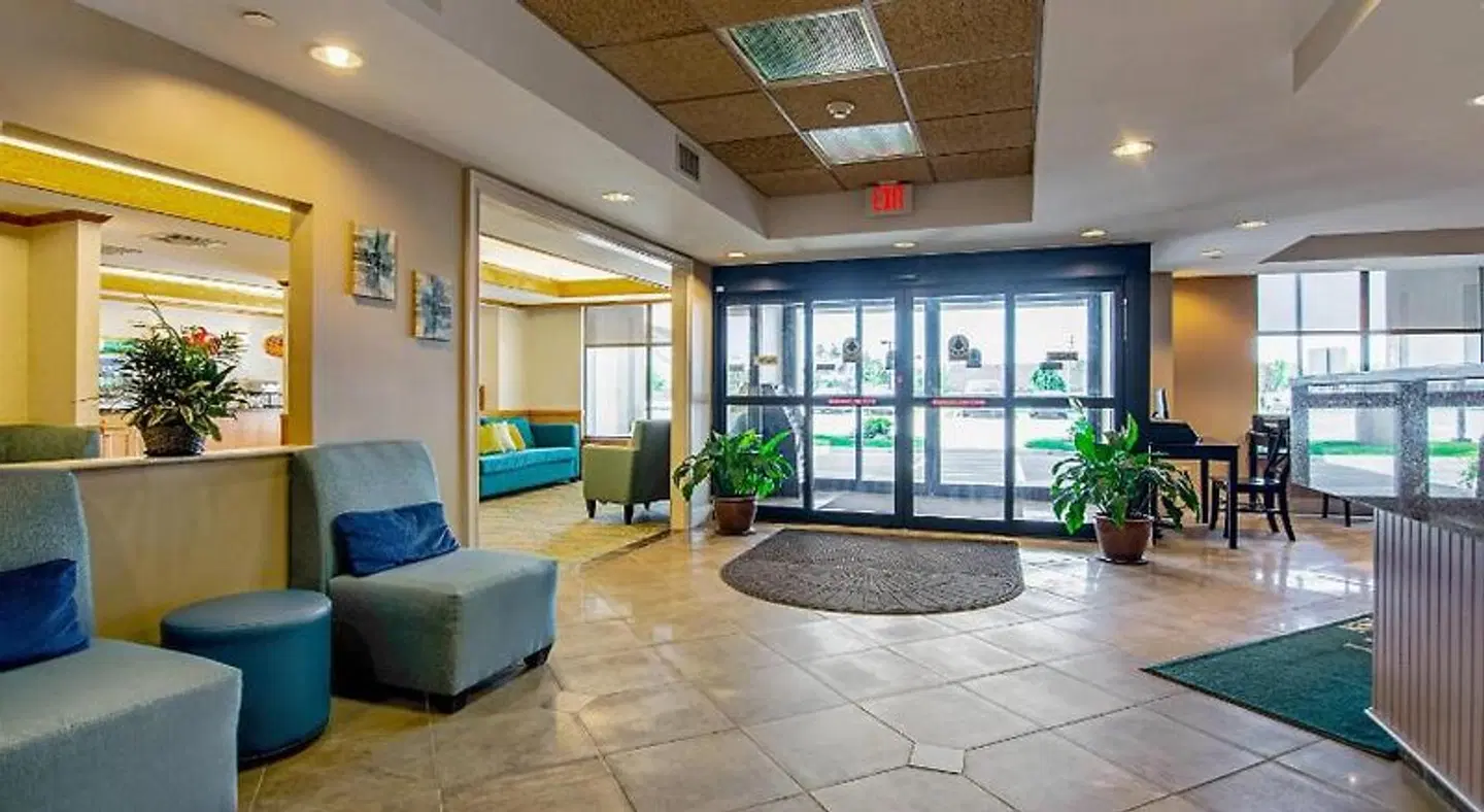 Quality Inn Portsmouth LOUNGE_LOBBY