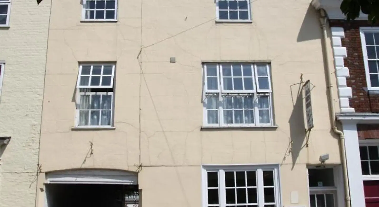 Angel Guesthouse EXTERIOR