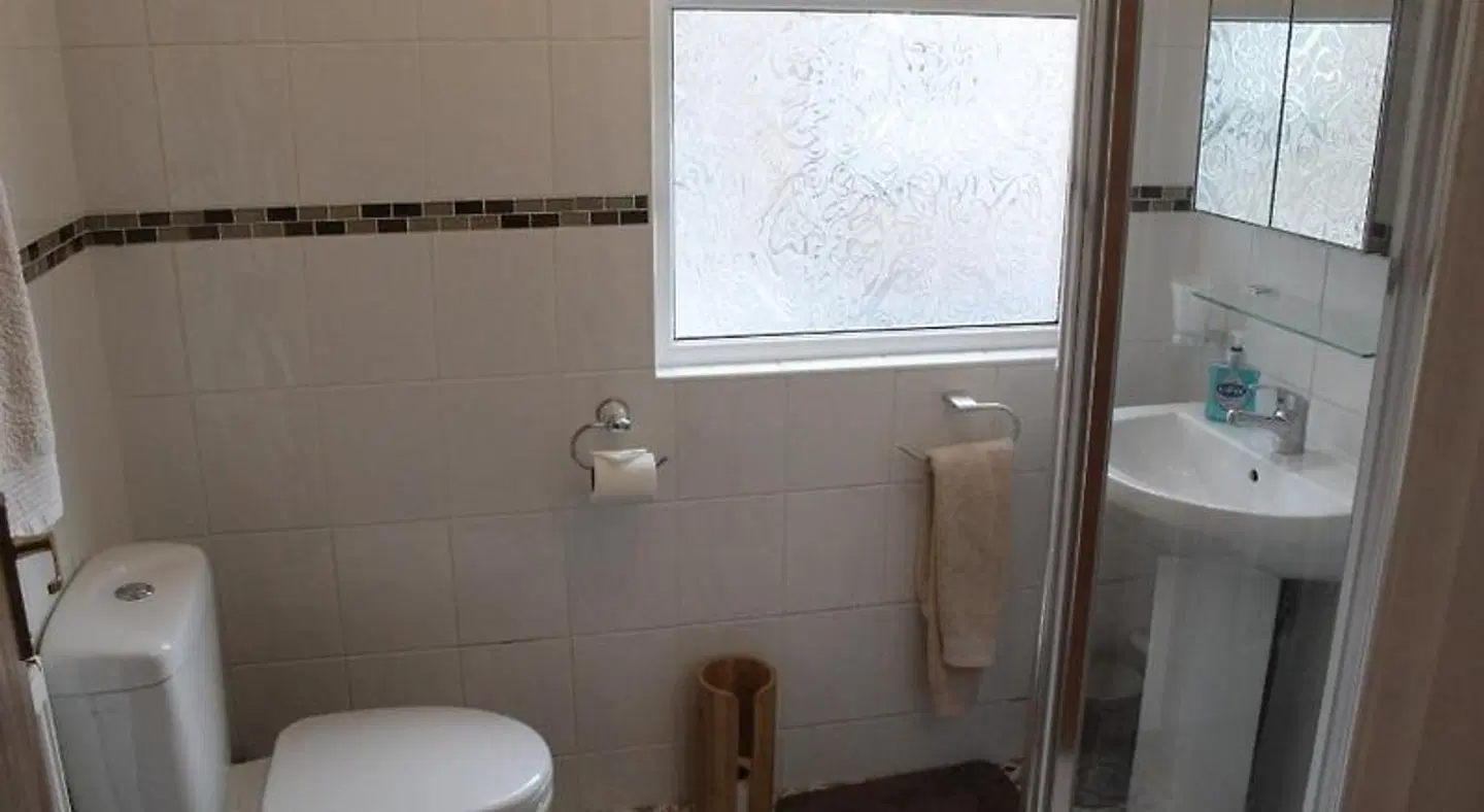 Oakwell Guest House Badezimmer