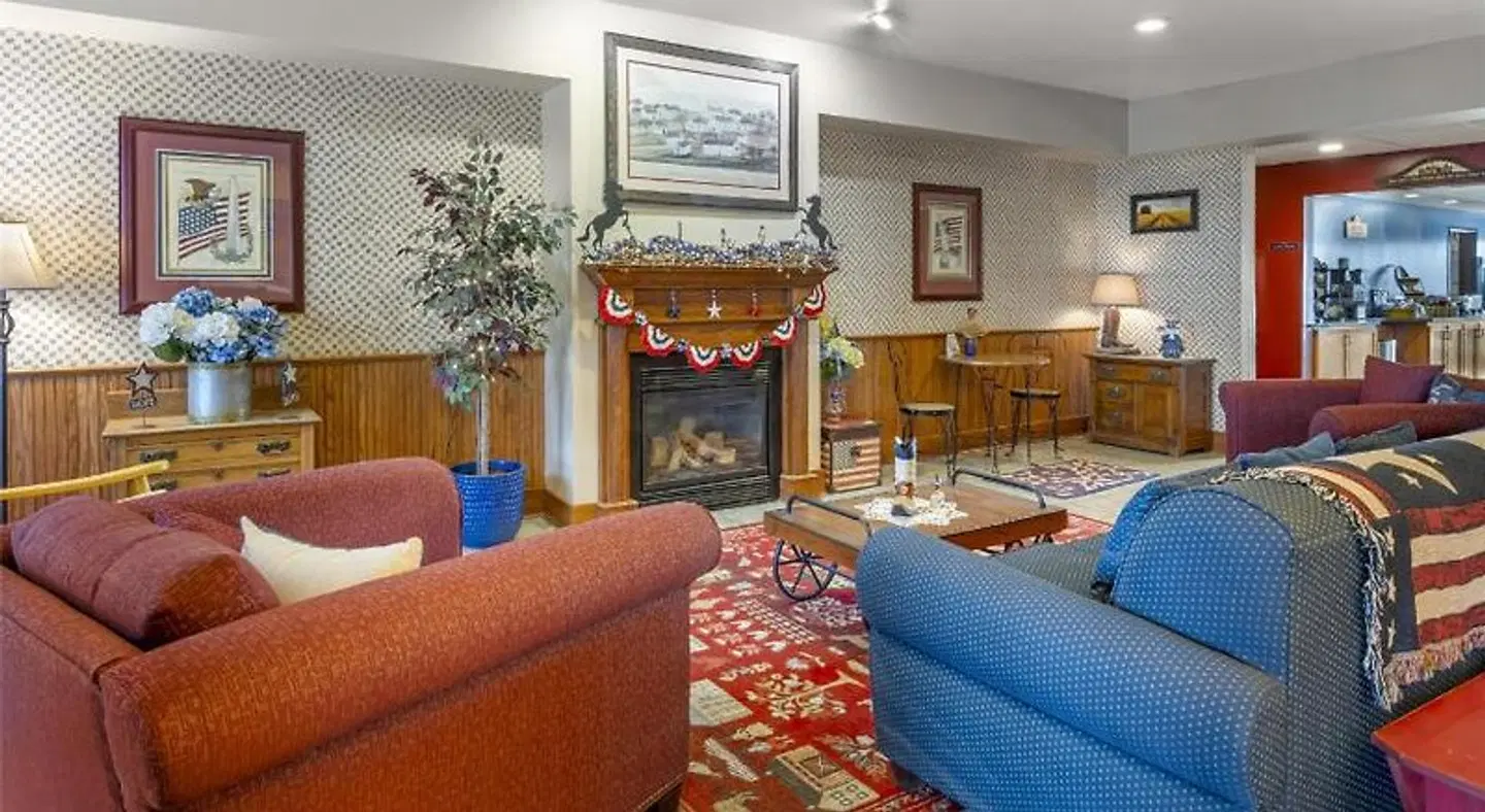 Best Western Bronco Inn Bar