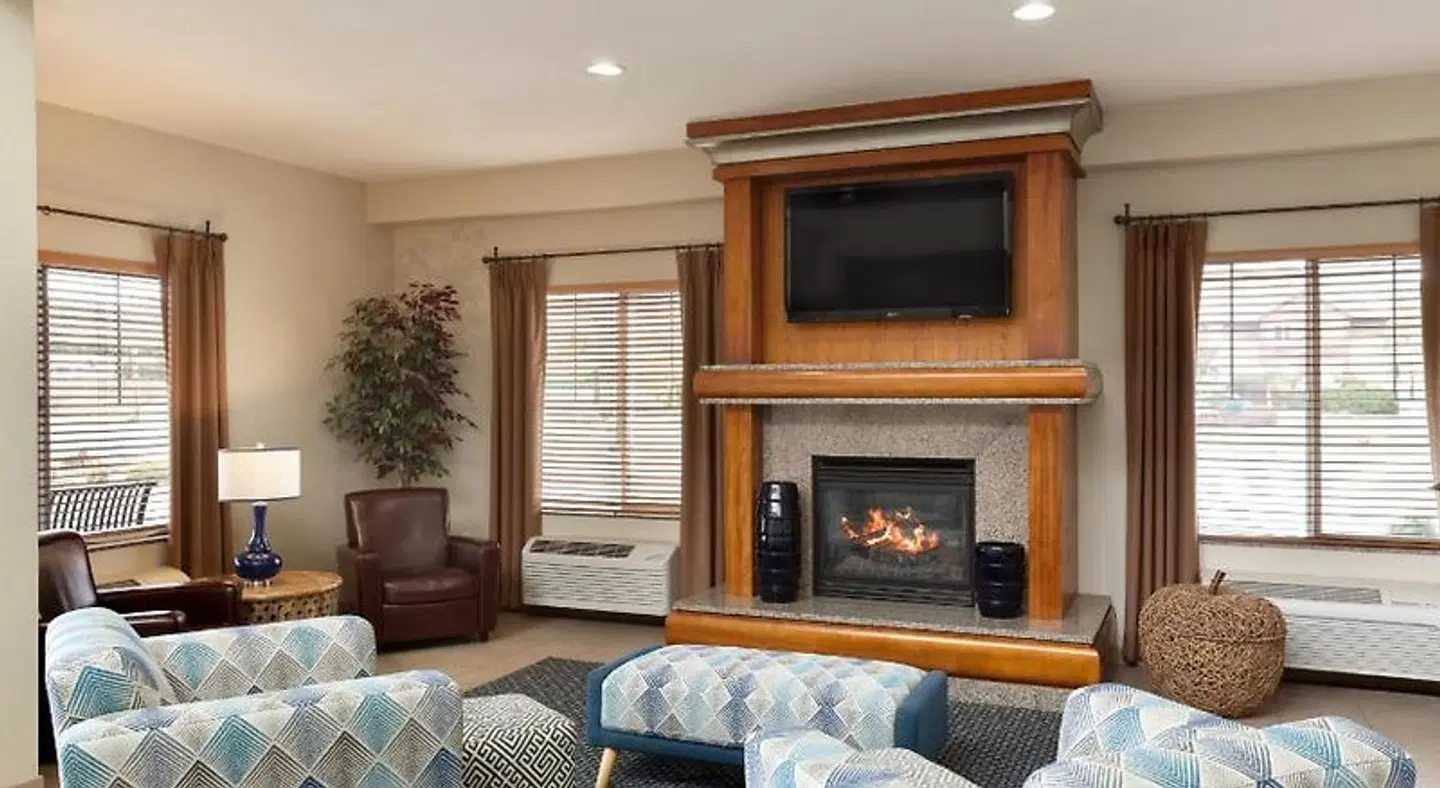 Best Western PLUS Peppertree Inn at Omak ROOM_EXAMPLE