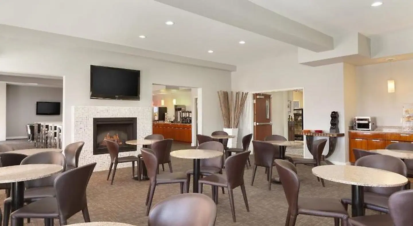 Best Western PLUS Peppertree Inn at Omak LOUNGE_LOBBY