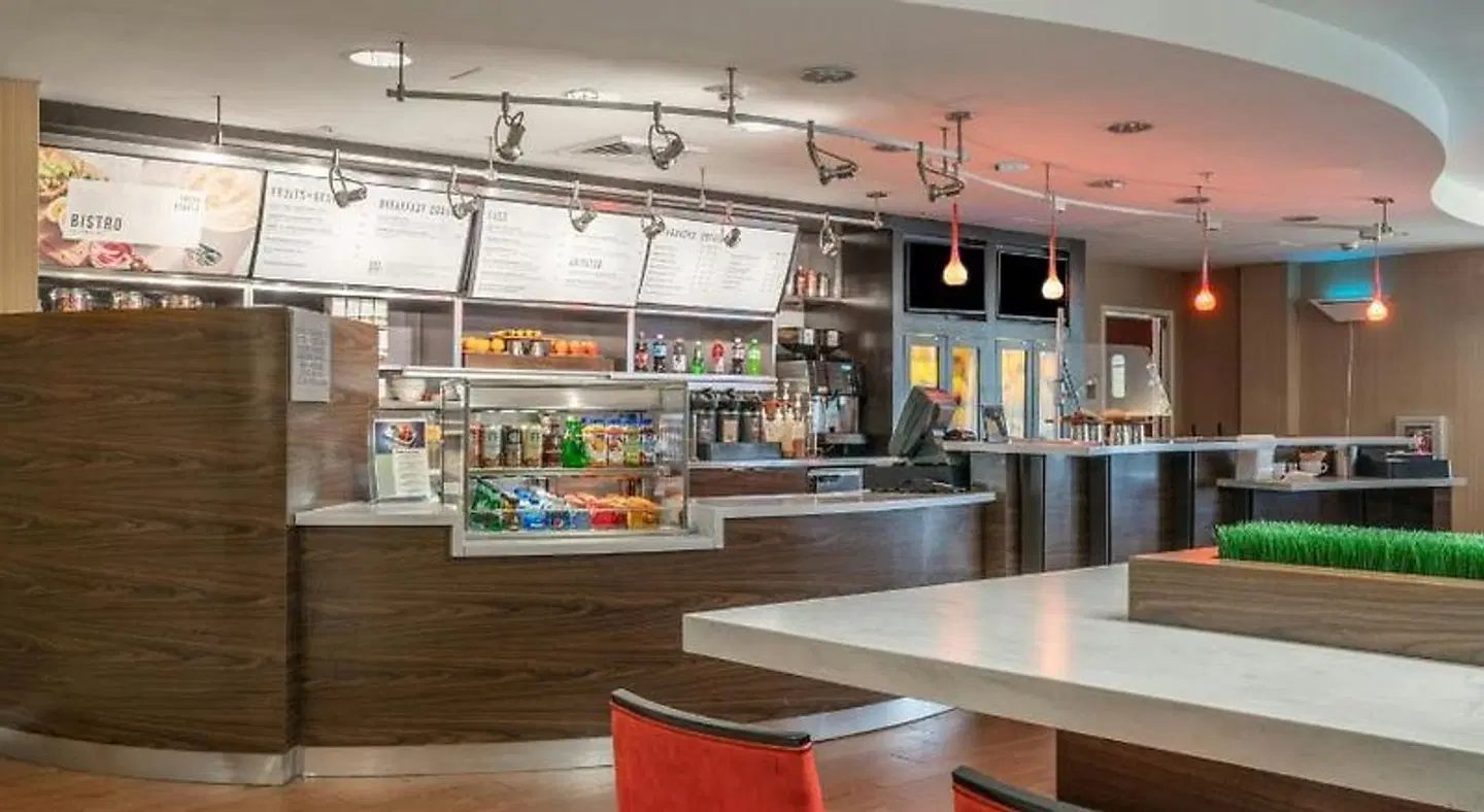 Courtyard by Marriott Salisbury Bar