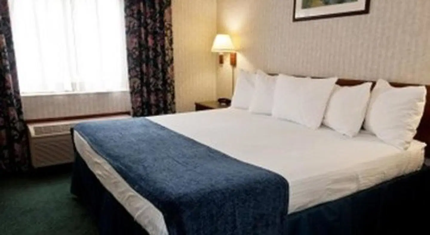 Best Western Inn & Suites Elkhart ROOM_EXAMPLE