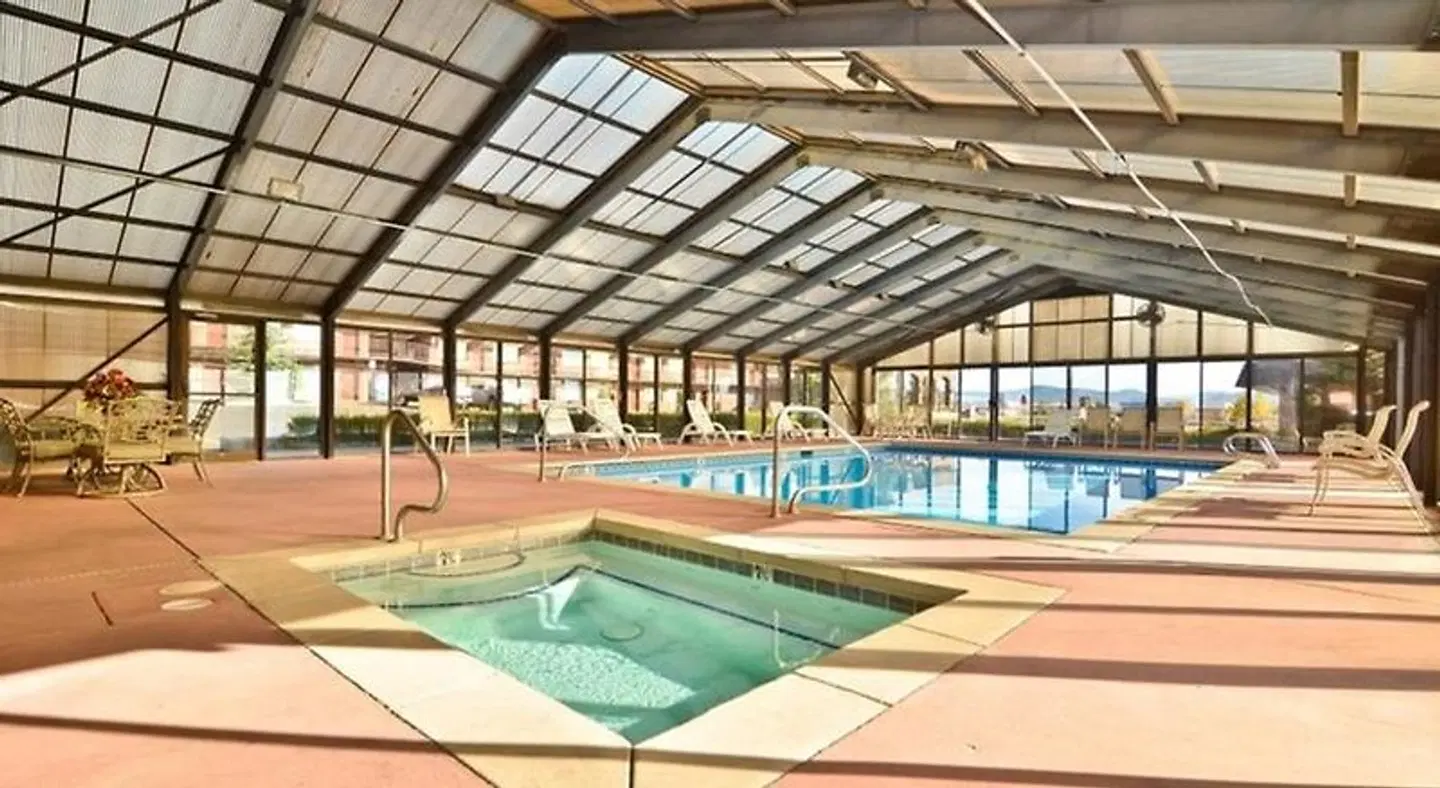Best Western Paradise Inn Hallenbad