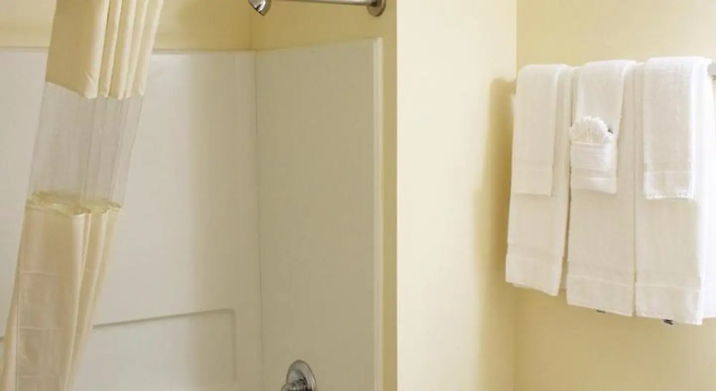 Candlewood Suites Richmond West End Short Pump by IHG Badezimmer
