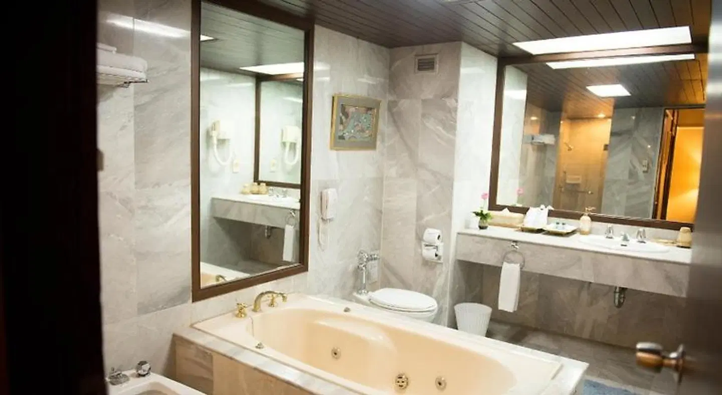 Wiang Inn Hotel Badezimmer