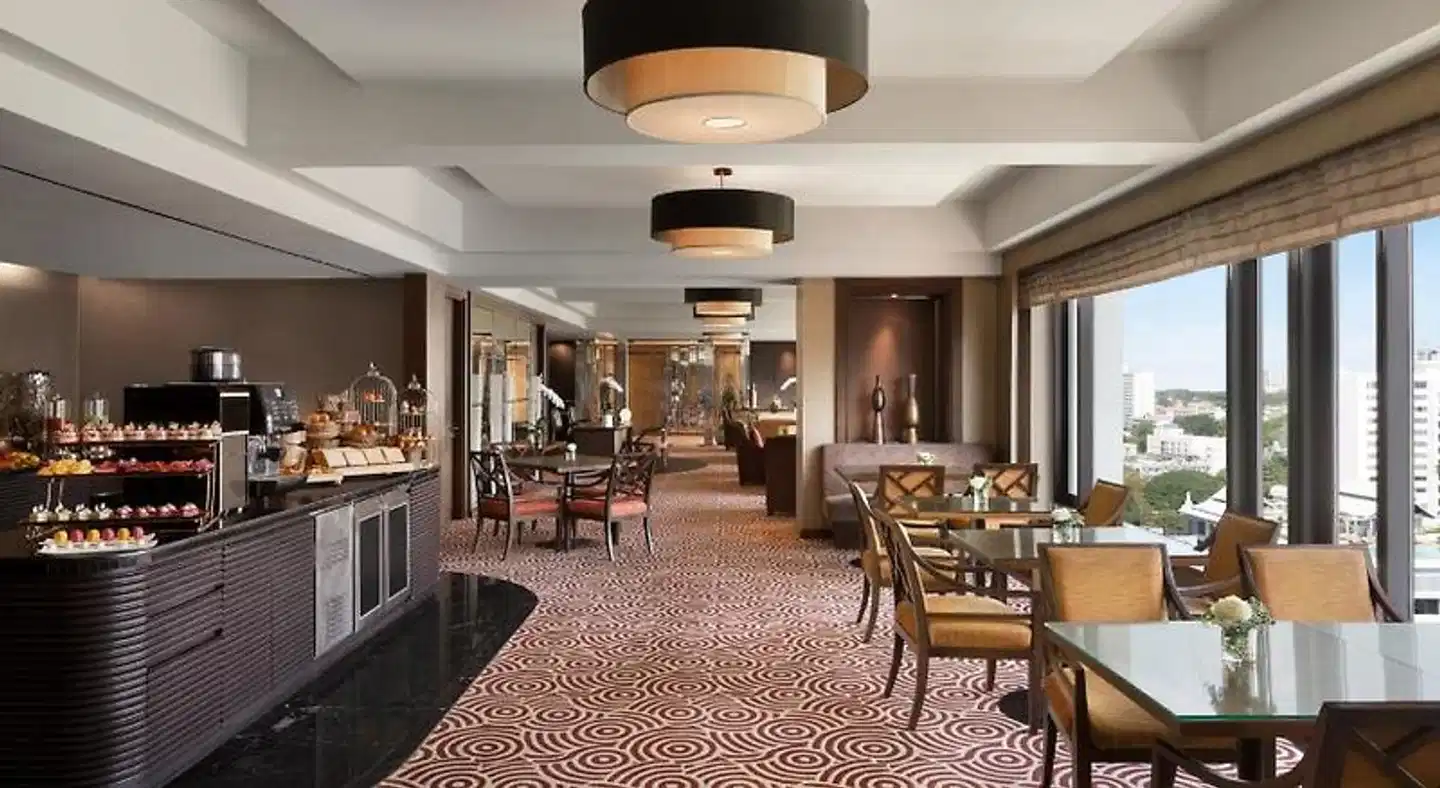 Shangri-La Hotel, Chiang Mai Restaurant