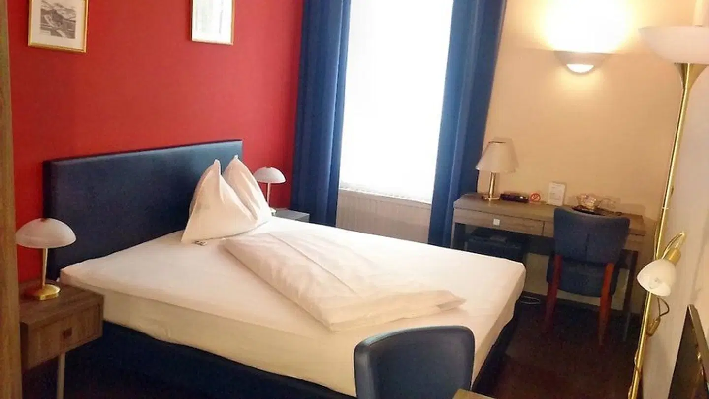 Hotel Pension Excellence ROOM_EXAMPLE