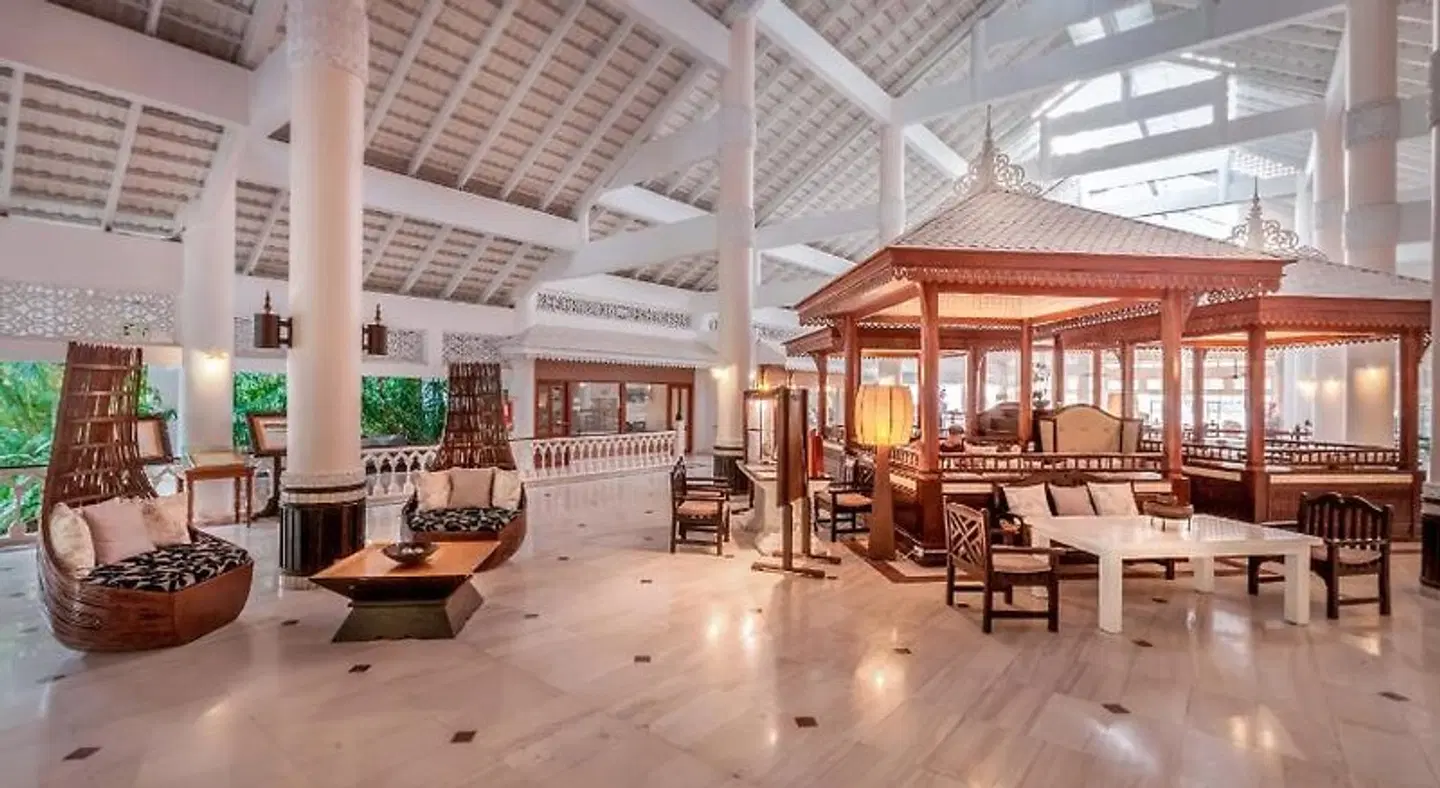 Thavorn Palm Beach LOUNGE_LOBBY