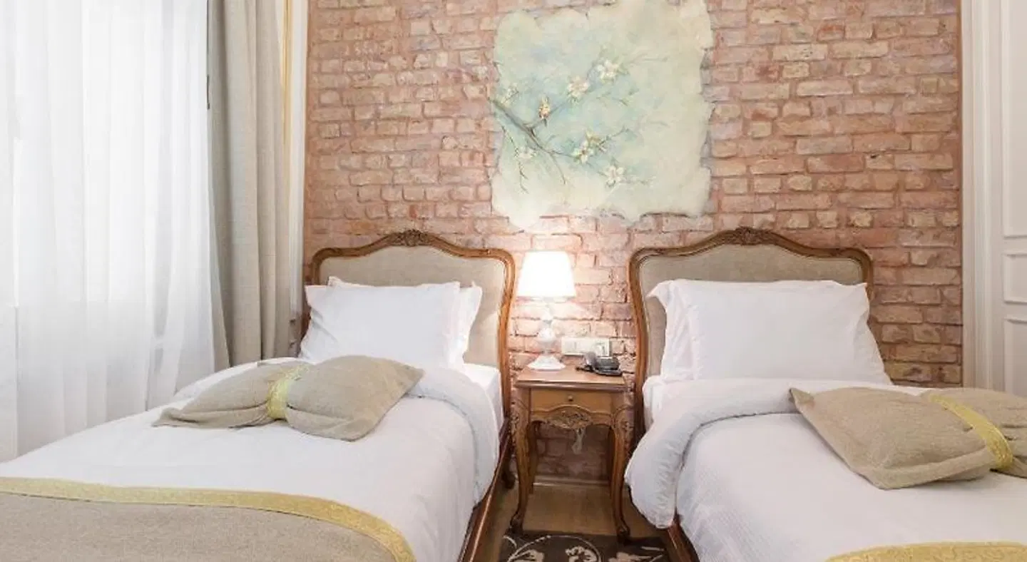 Hotel Pera Parma ROOM_EXAMPLE