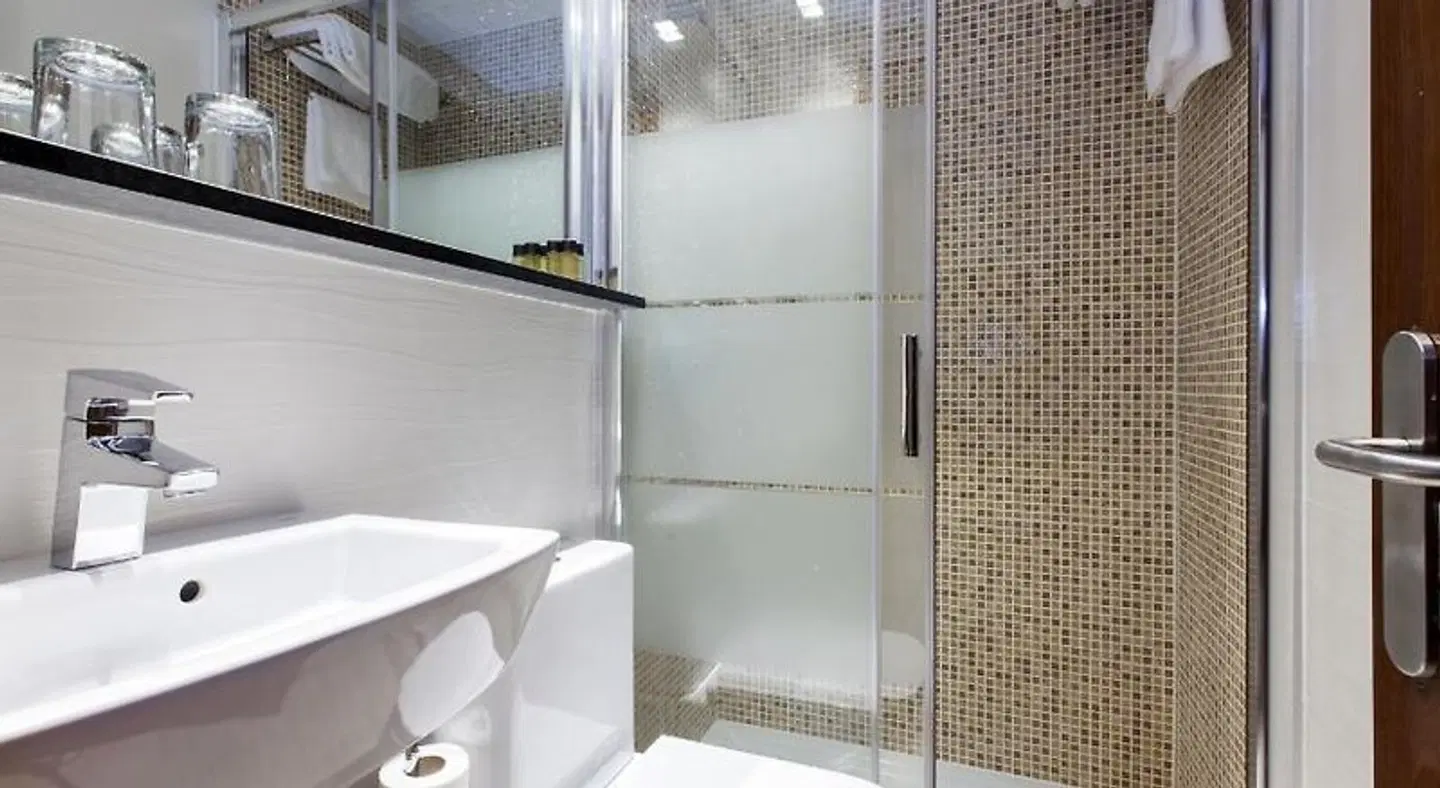 Hostal Castilla I Atocha Badezimmer