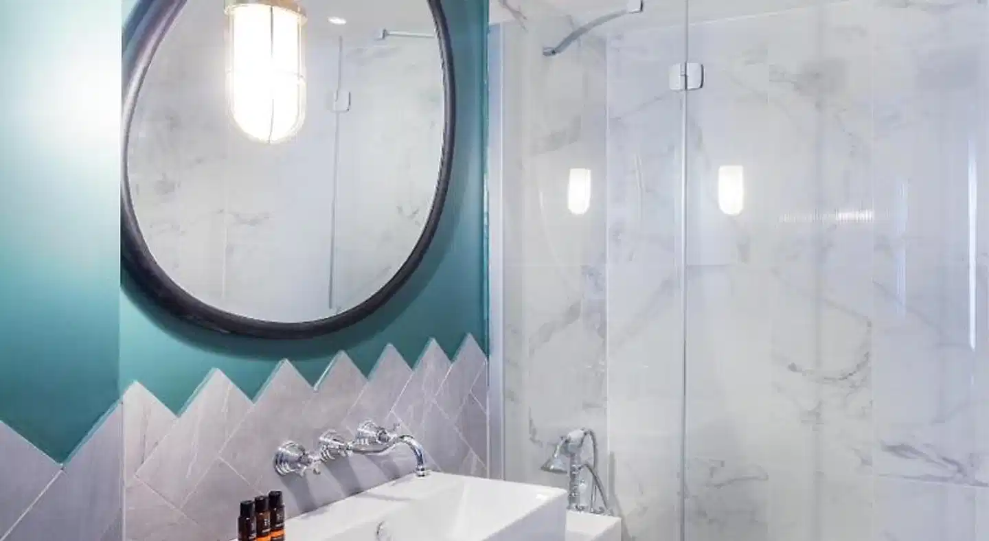 Handsome Hôtel Badezimmer