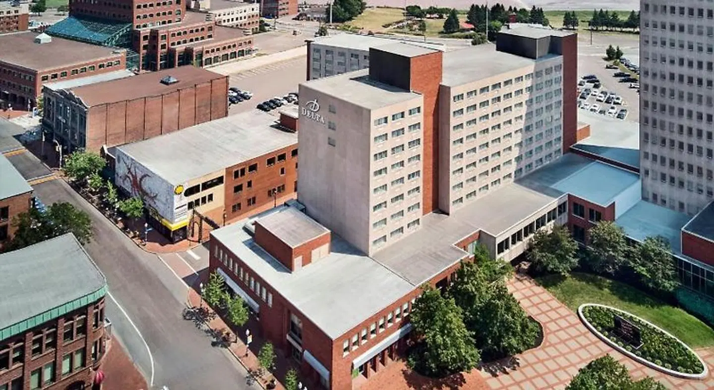 Delta Hotels by Marriott Beausejour EXTERIOR