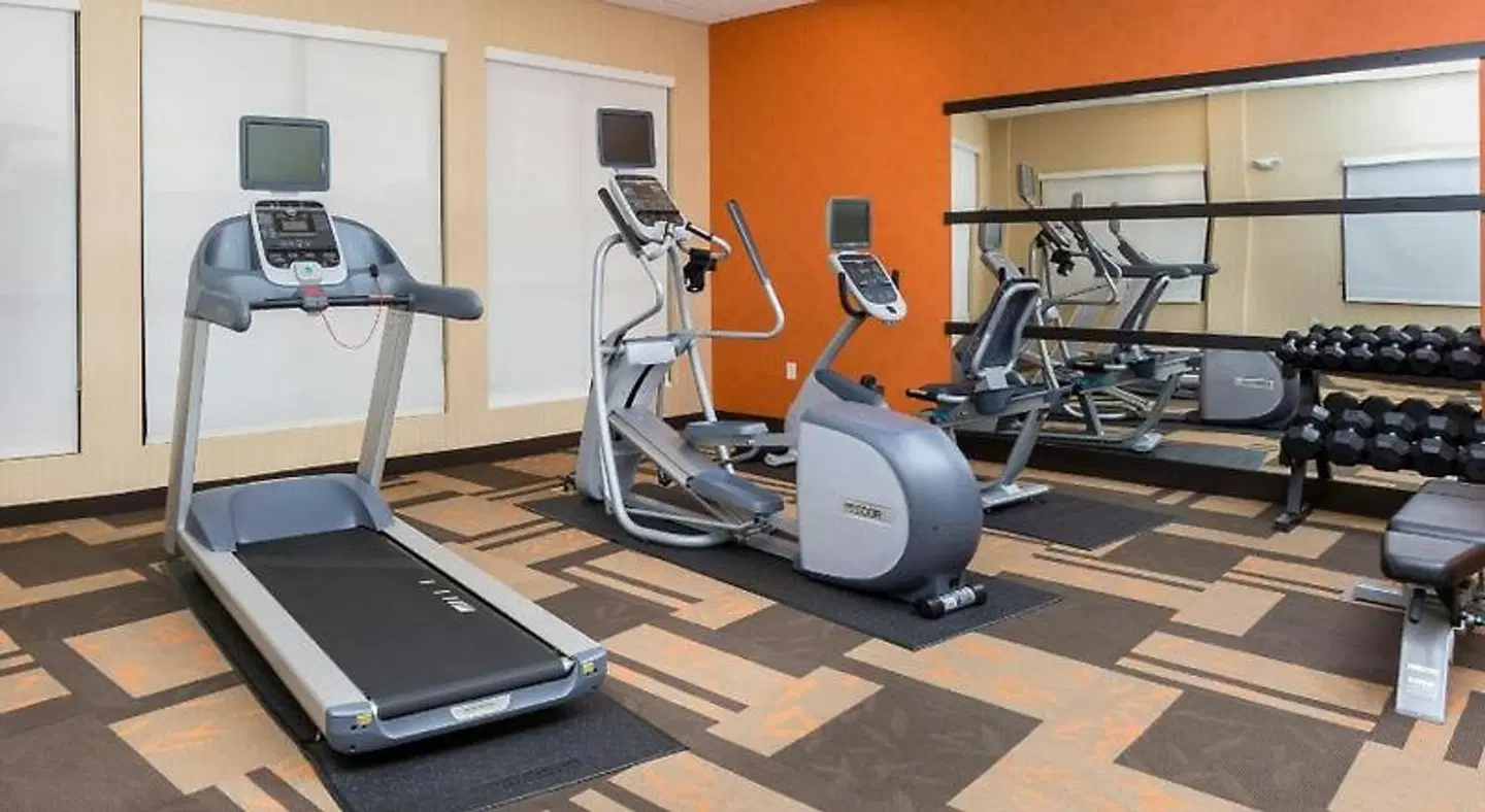Courtyard by Marriott Bismarck North SPORTS_AND_LEISURE