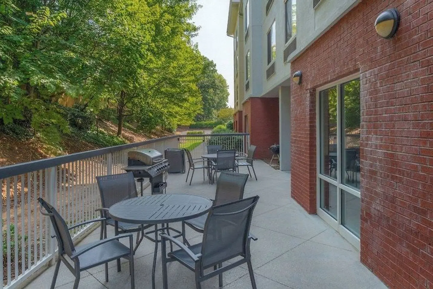 Fairfield Inn & Suites by Marriott Greensboro Wendover Terrasse