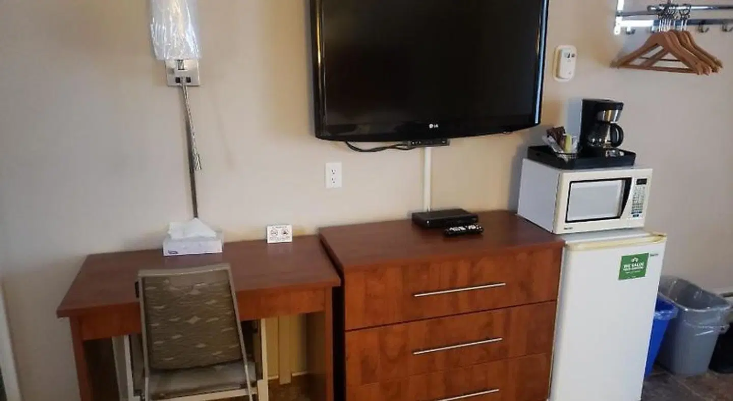 Moonlight Inn & Suites ROOM_EXAMPLE