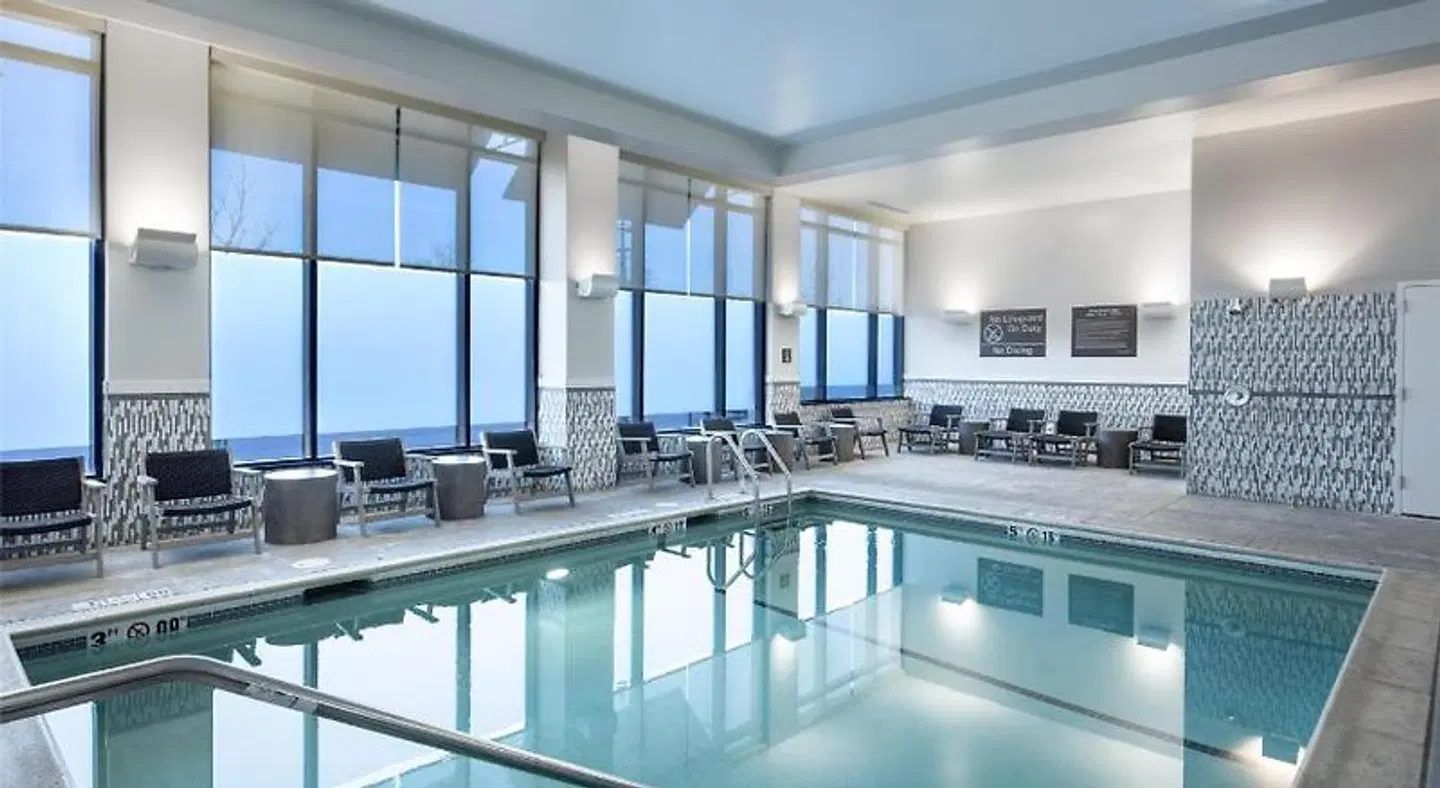 Hampton Inn & Suites Portsmouth Downtown Hallenbad