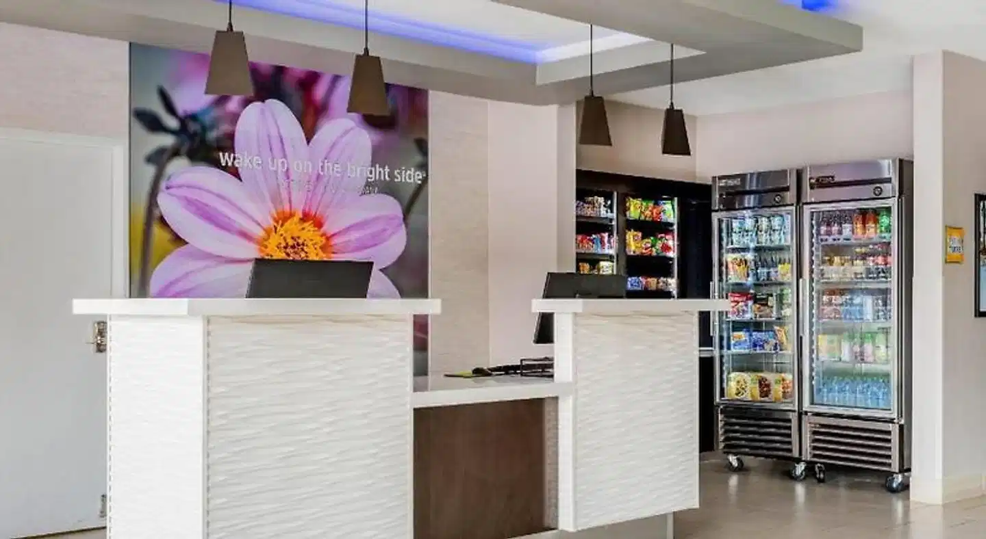 La Quinta Inn & Suites by Wyndham NW Tucson Marana Lobby